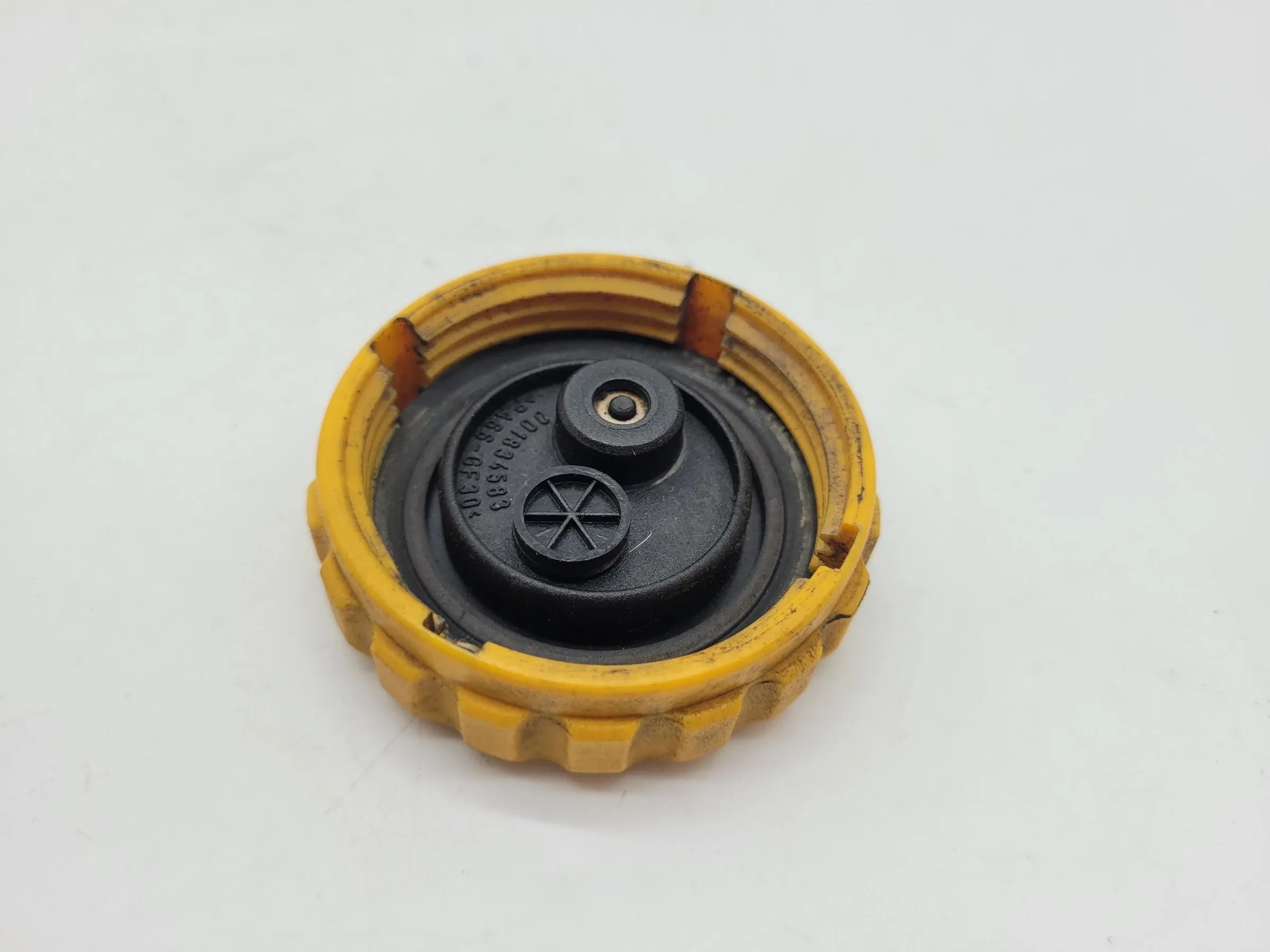Original Opel Astra G T98 Deckel Verschluss Ausgleichsbehälter 001834583