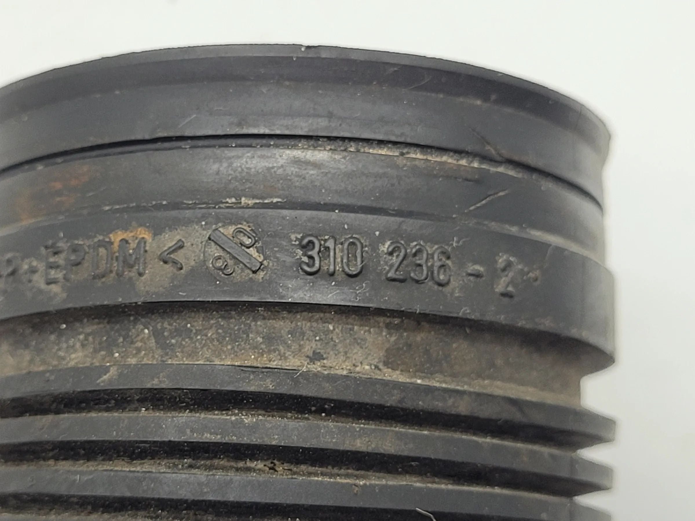 Original Opel Corsa B S93 Ansaugrohr Ansaugschlauch Luftschlauch 90531345