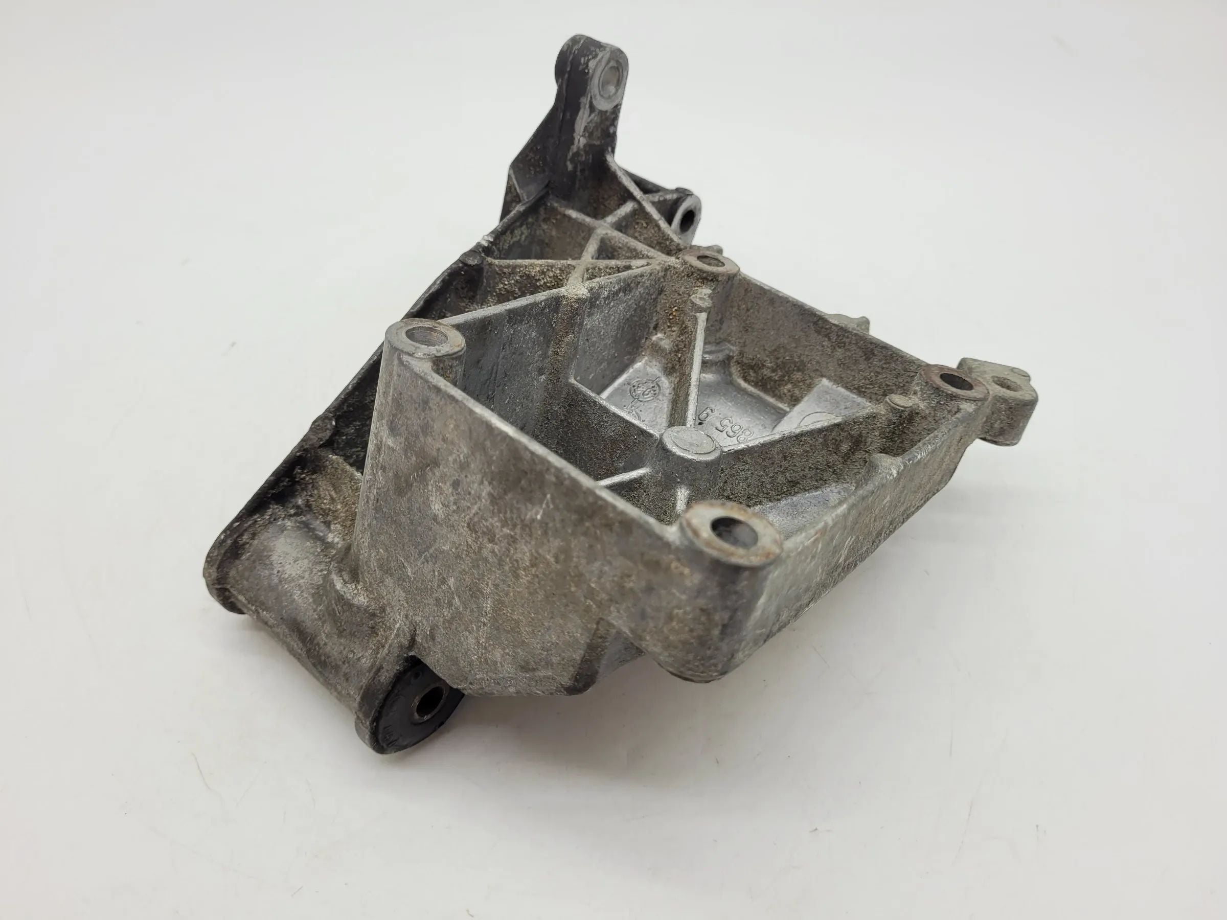 BMW 3er E36 Motorhalter Halterung Lichtmaschine 1721865.9 (Original)