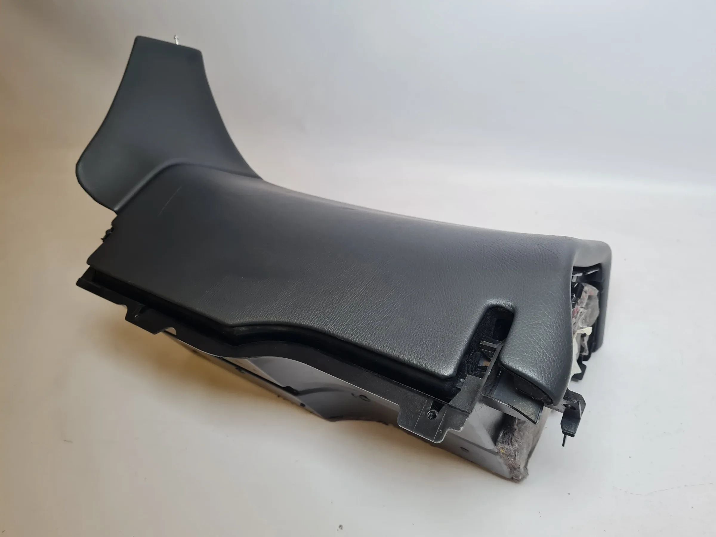 Original Mercedes C-Klasse (CL203) Handschuhfach Staufach A2036802691