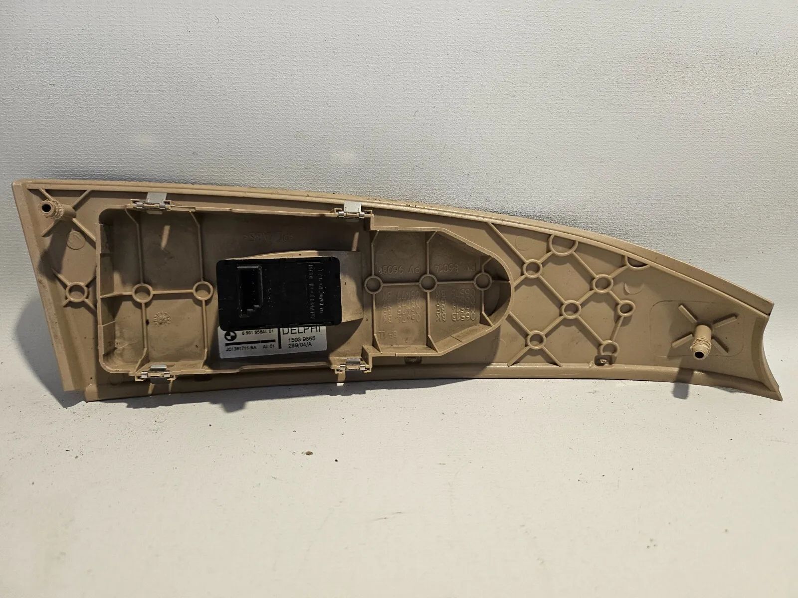 Oryginalny przełącznik podnośnika szyby przedniej prawej do BMW serii 5 E60 E61 8775262