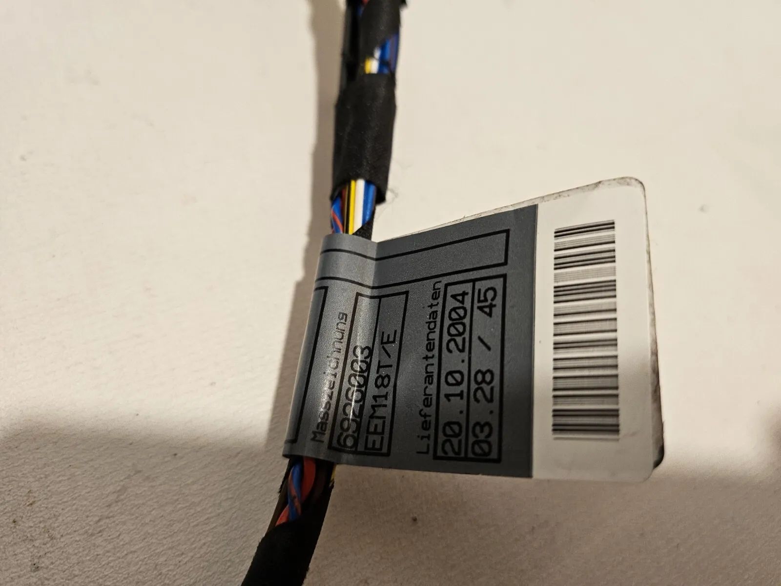 Оригинальная проводка двери задняя левая BMW E60 E51 OE-номер 6925943 auto-veritas