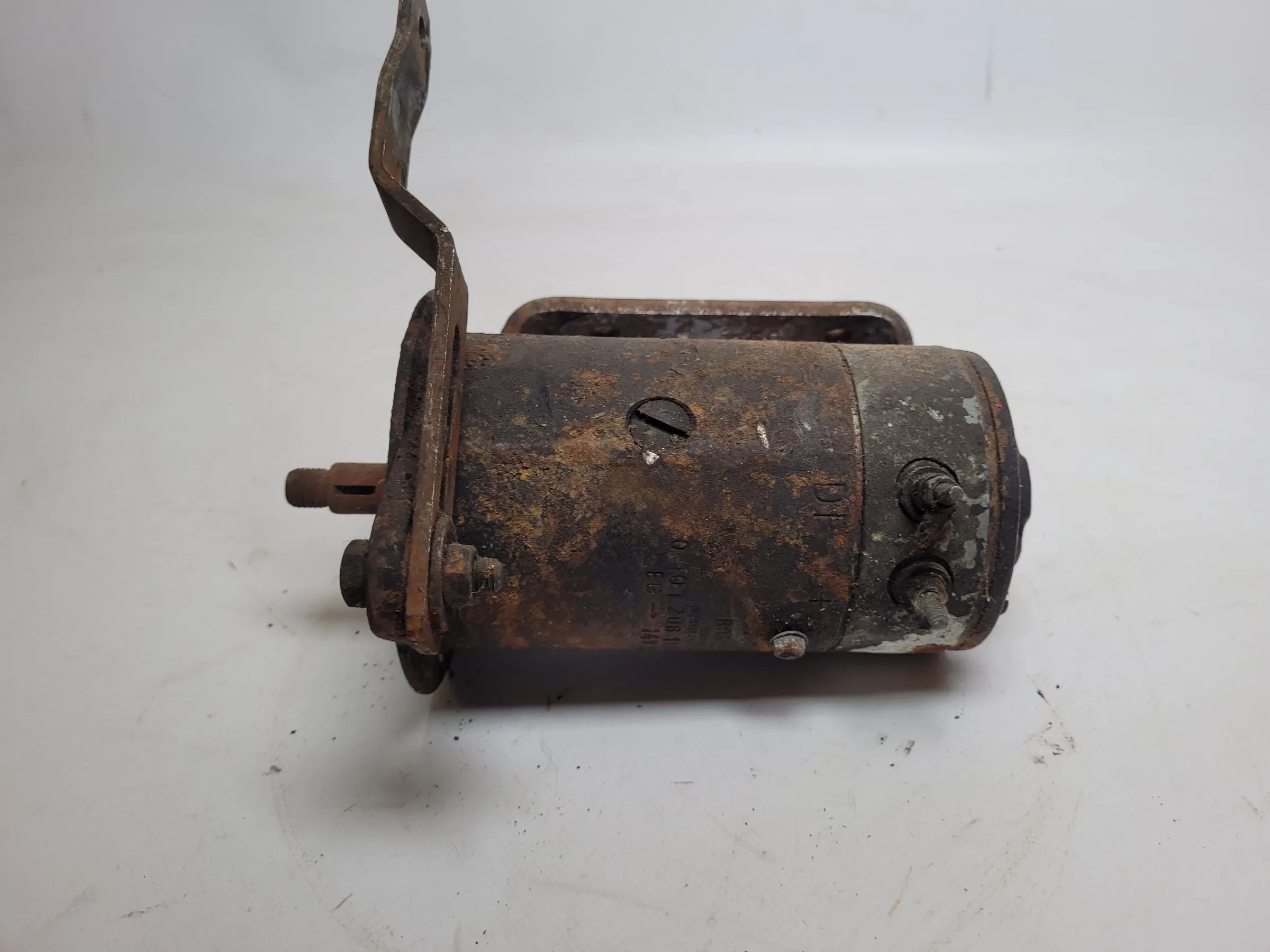 Opel Commodore 2.5 Lichtmaschine Gleichstrom 0101206145 Original