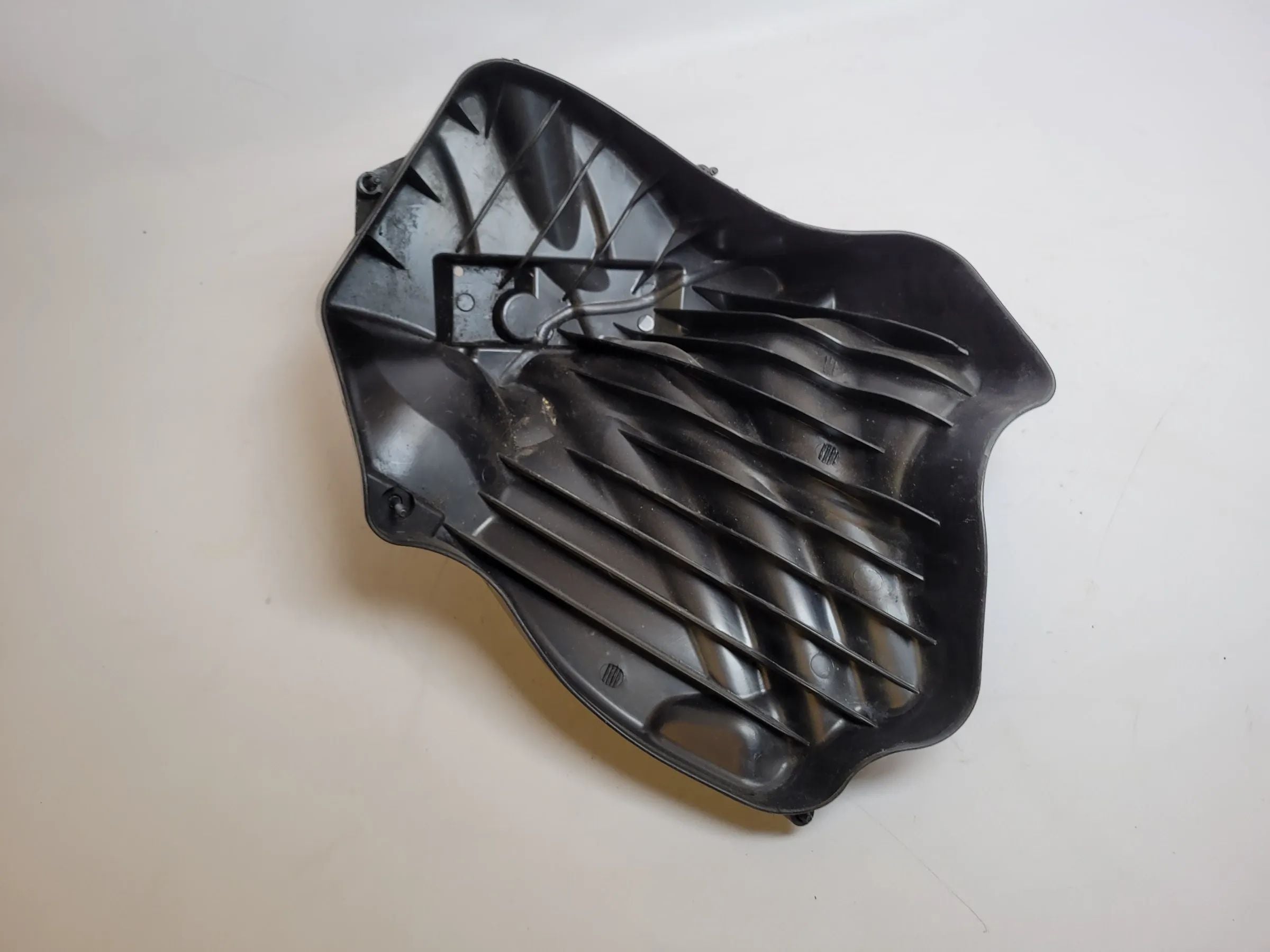 BMW 5er Touring E39 Luftfilterkasten 13.71-7532754-04 Original