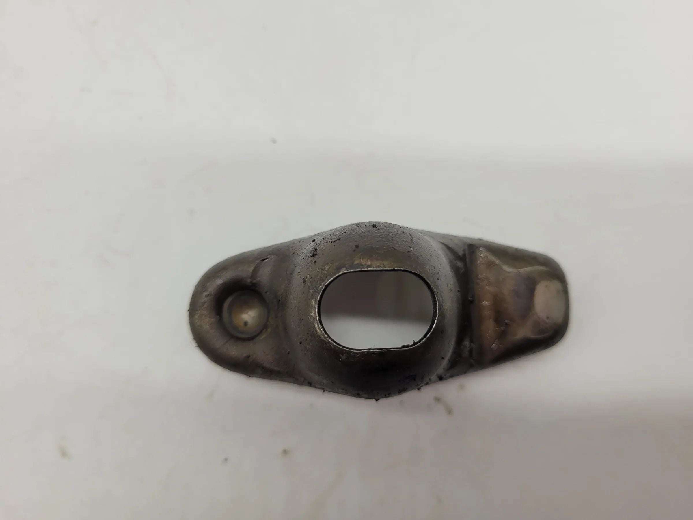 Original Opel Ascona Manta Kadett 1.2 Zylinderkopf Kipphebel Ventil (90088353)