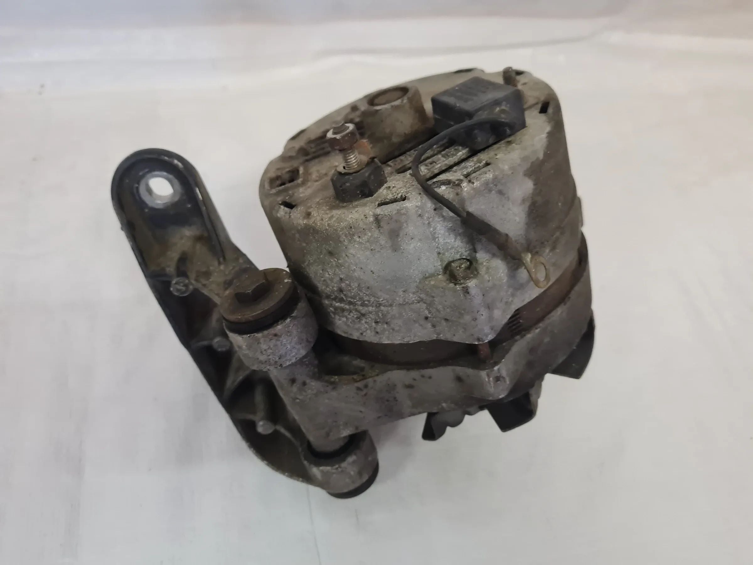 Original Opel Ascona B/Kadett E 1.3/1.6 Lichtmaschine 0290800062