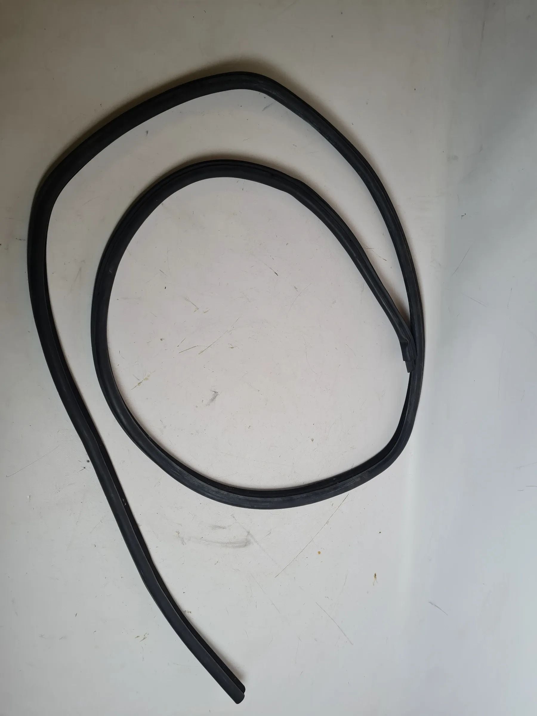 Original BMW 5 Series (E60/E61) Window Seal Door Rear Left 703377611