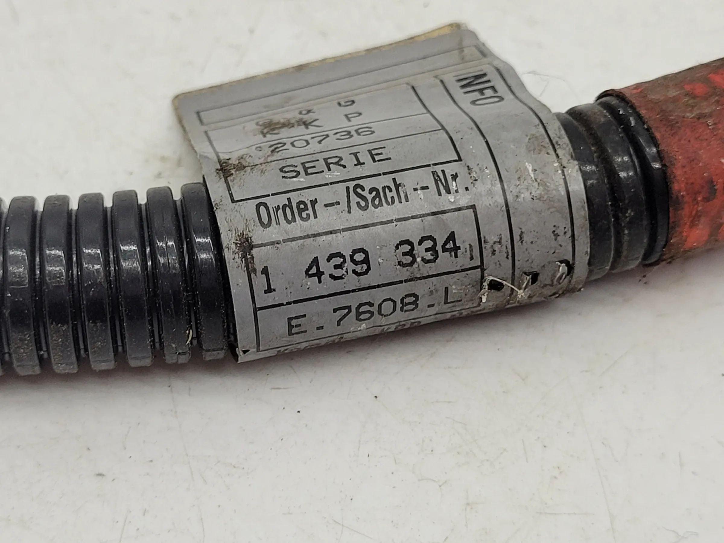 Original BMW 5er Touring E39 Plus Kabel Pol 1439334