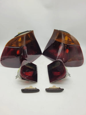 BMW 3er (E46) Rückleuchten Set Dunkel, 6-Teilig 8364921 / 8364922