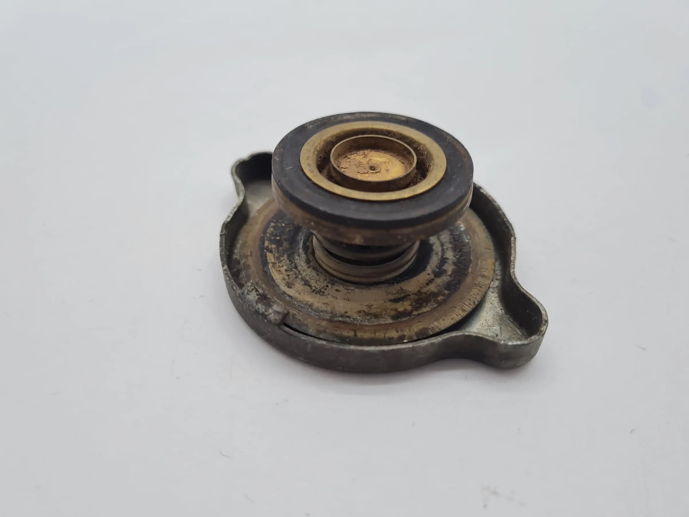 Original Mercedes-Benz (W202/W210/W638) Kühlerstopfen, Verschlussdeckel