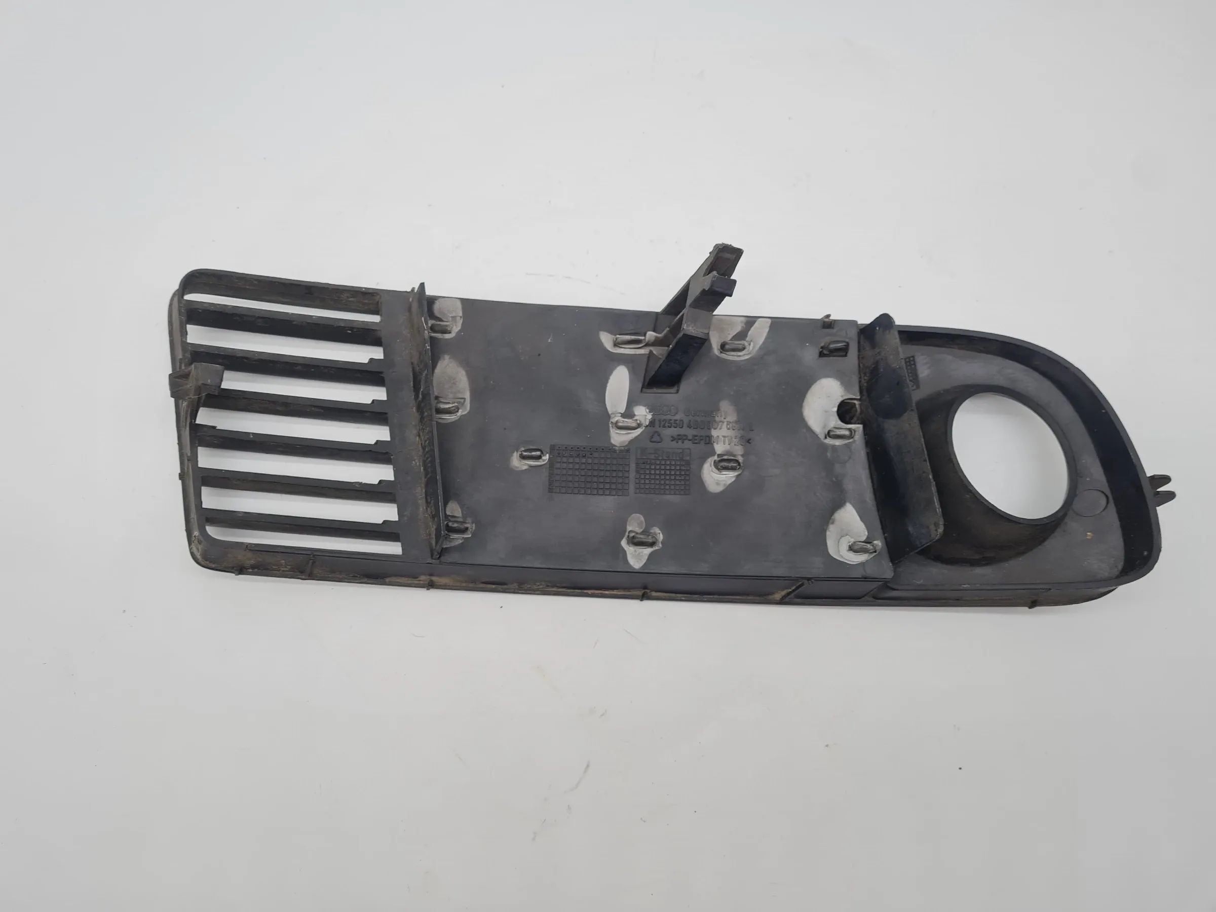 Original Audi A6 (4B2/4B4) Gitter Frontgitter Grill Links 4B0807681J