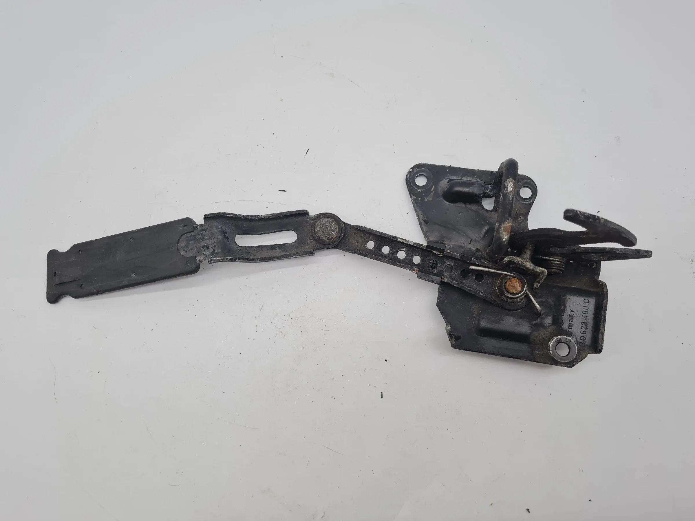 Original Audi A6 (4B2/4B4) Motorhaube Fanghaken 4B0823480C