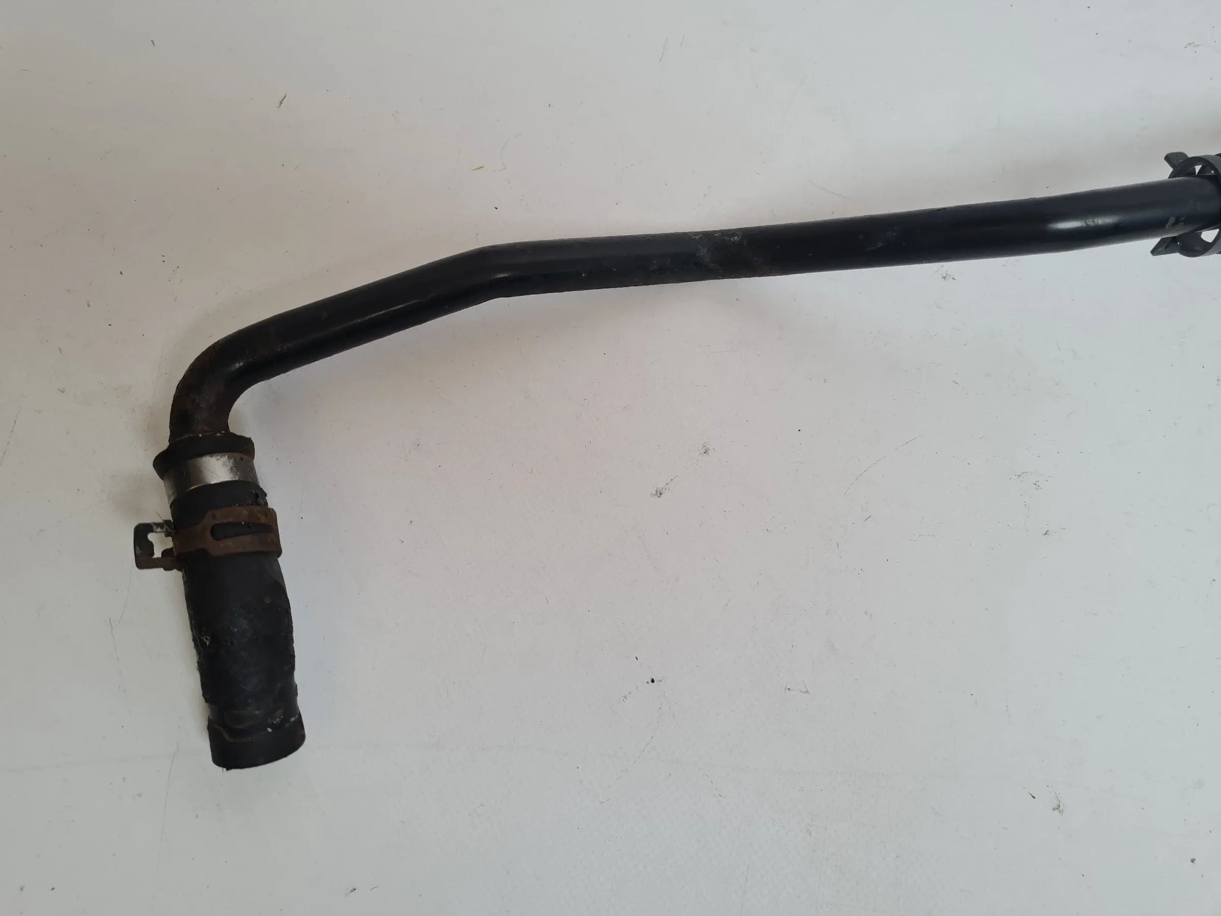 Original Audi A6 (4B2/4B4) 2.4 V6 Kühlerschlauch Kühlwasser 8D0121109E