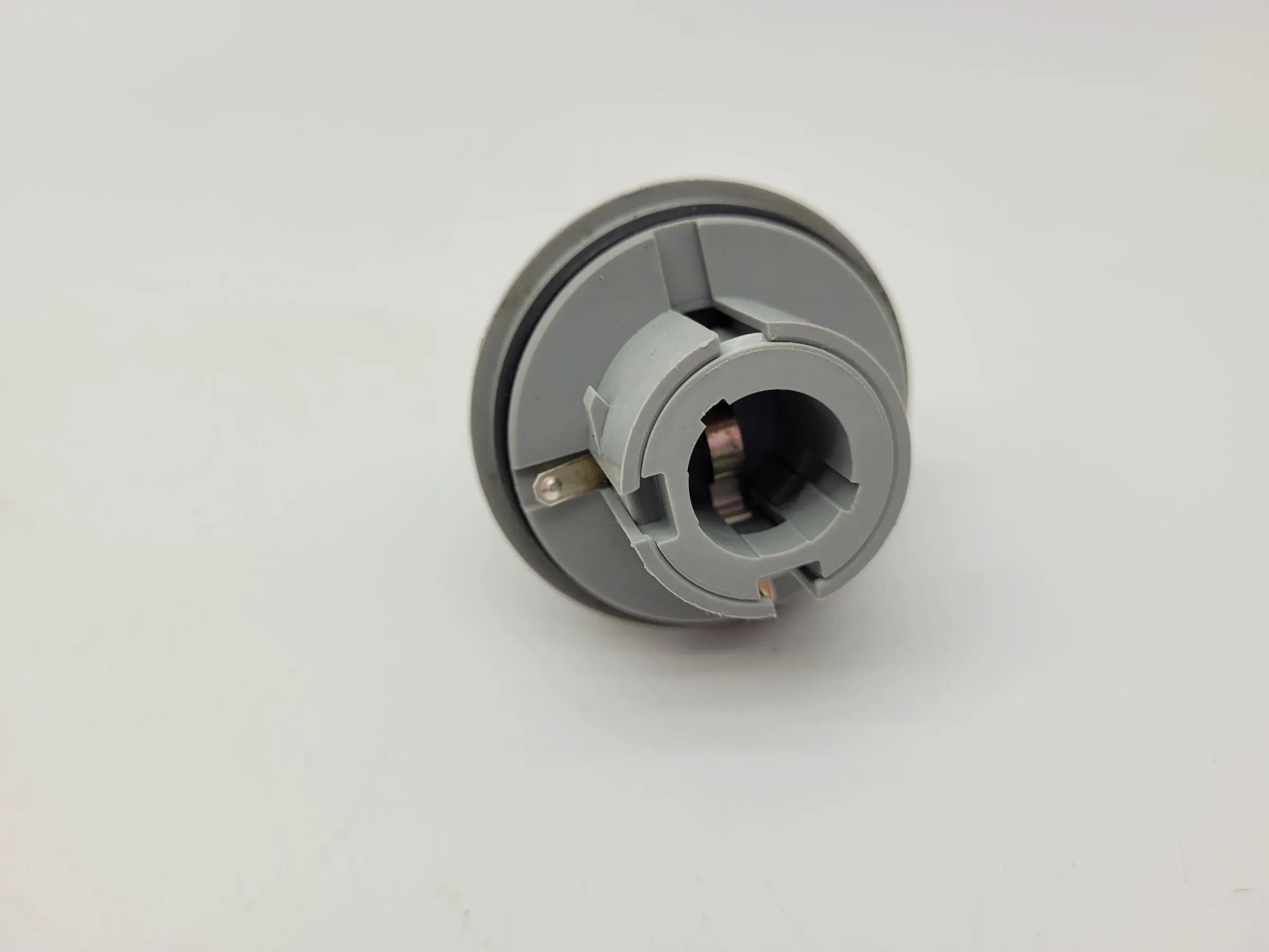 Original Audi A6 (4B2/4B4) Scheinwerfer Blinker Fassung Links (155 920-00)