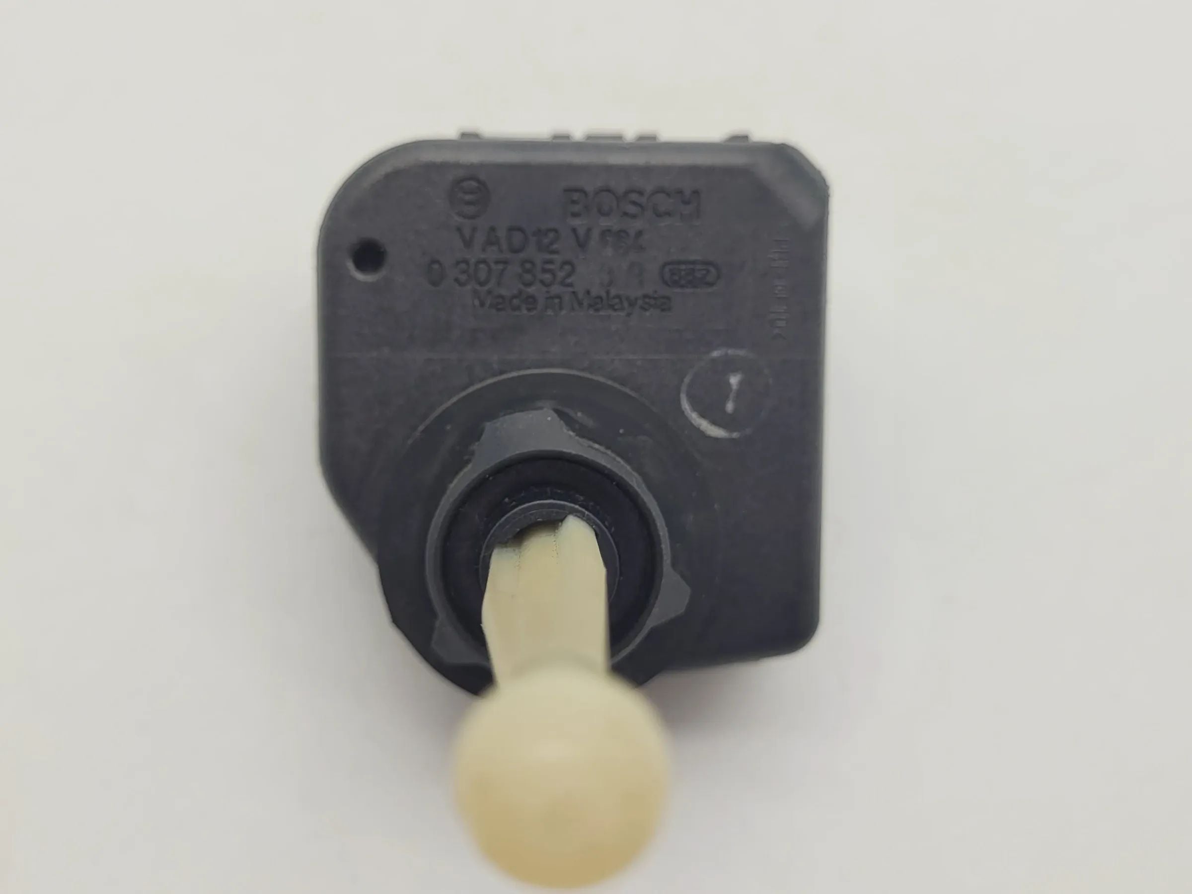 Original BMW 3er (E36) Scheinwerfer Stellmotor LWR L/R 0307852309