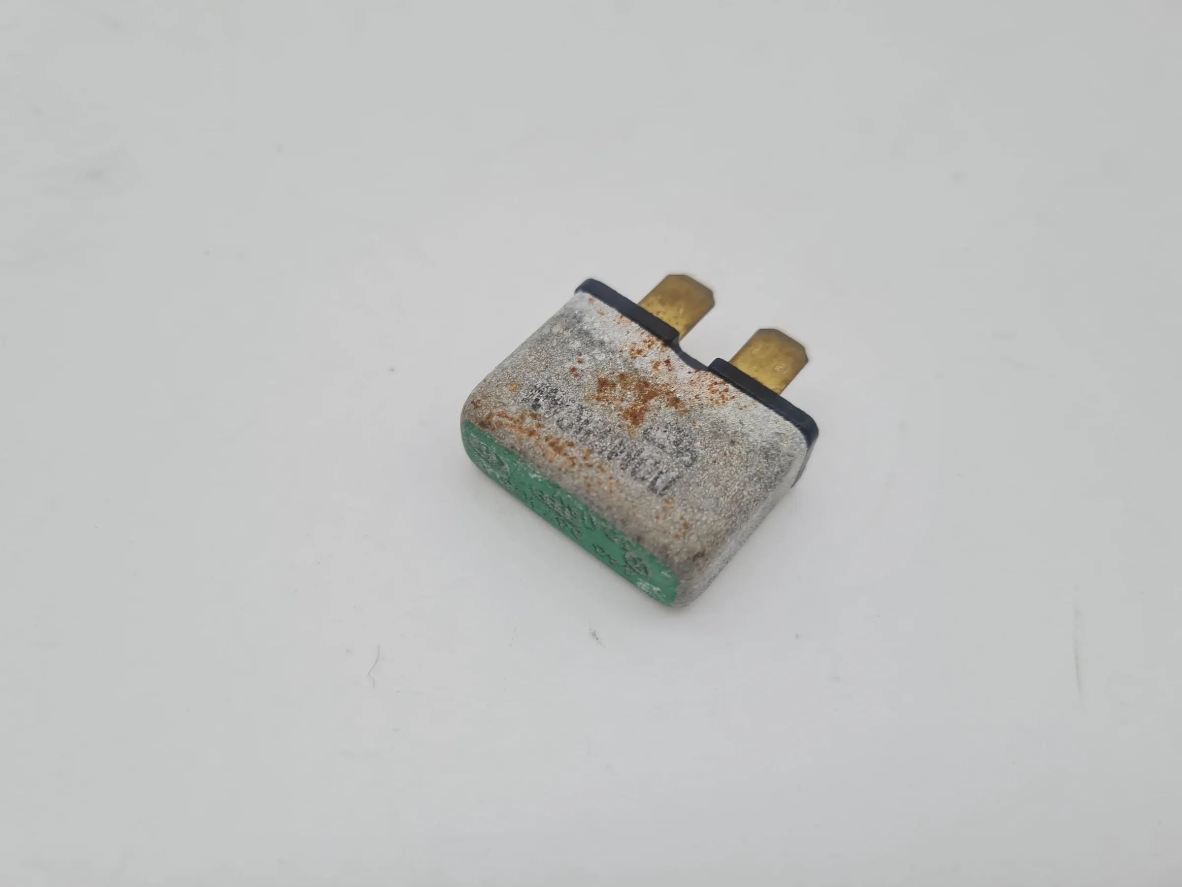 Original Audi A6 (4B2/4B4) Sicherung Thermosicherung 443937105A