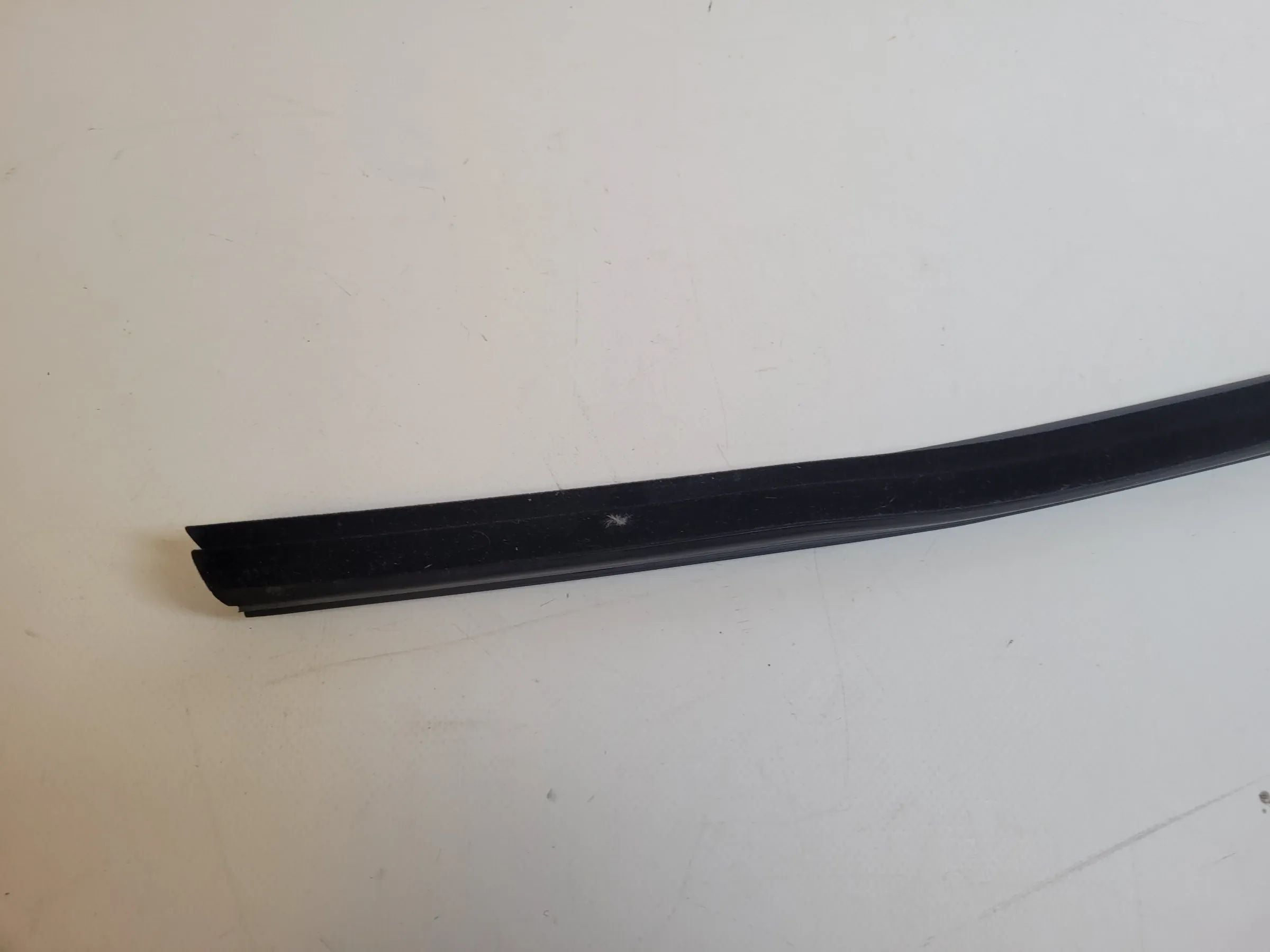 Original Audi A6 (4B2/4B4) Fensterschachtleiste Fenster Dichtung Hinten Rechts