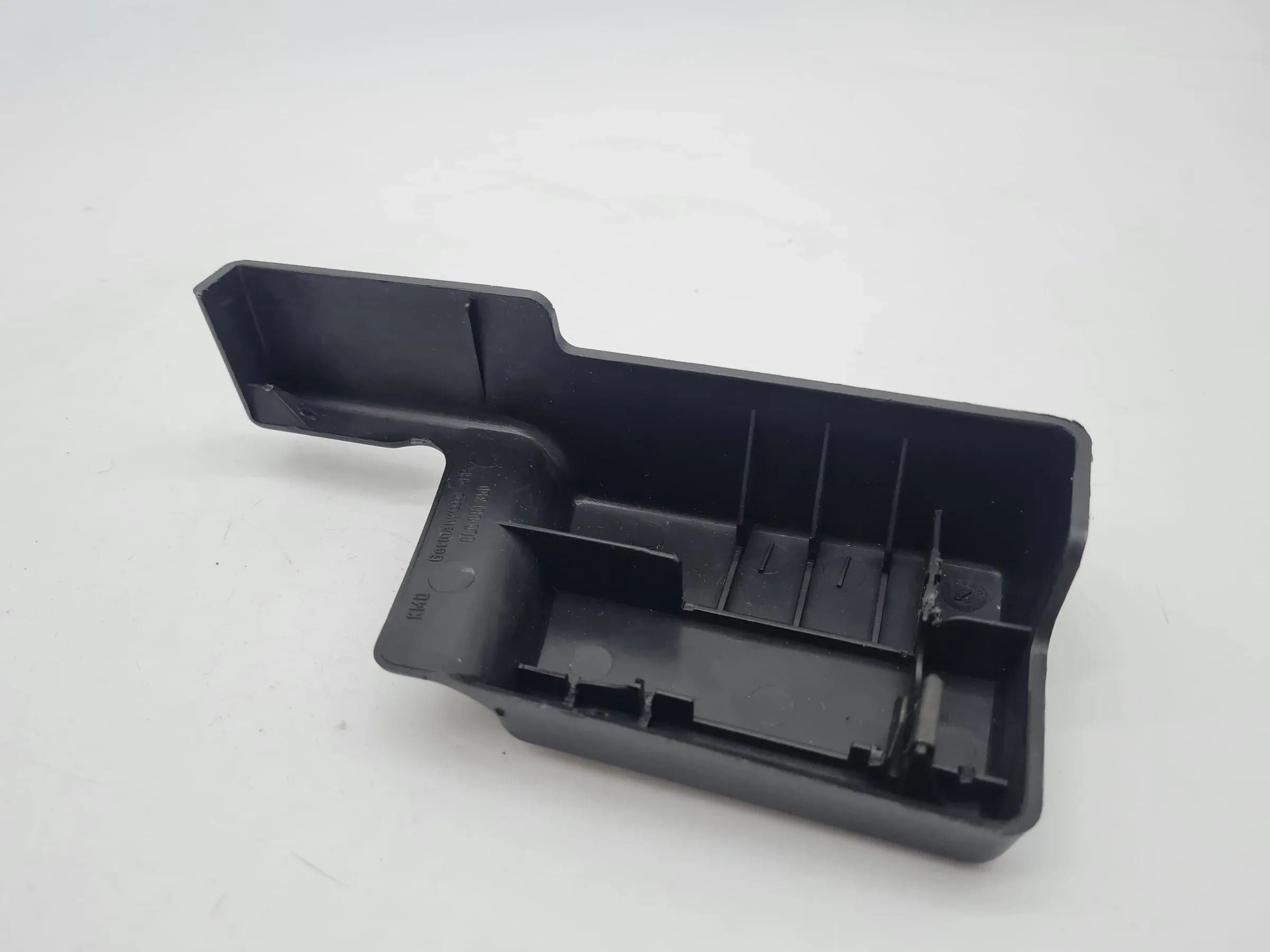 Original Audi A6 (4B2/4B4) Führungsschiene SItz Blende Rechts Vorne 8L0881350