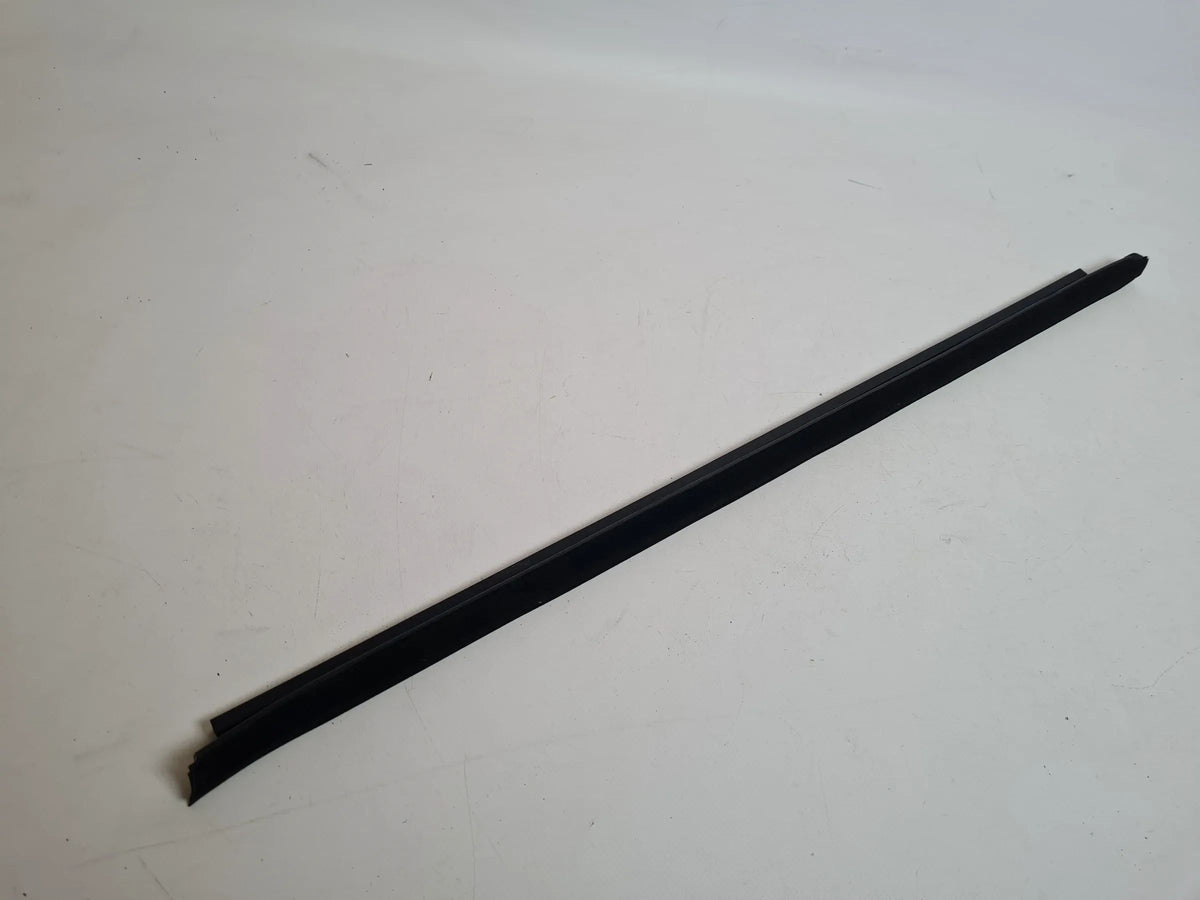 Original Audi A4 (8E/B6/B7) Tür Fenster Dichtung Leiste Links Hinten 8E0839479