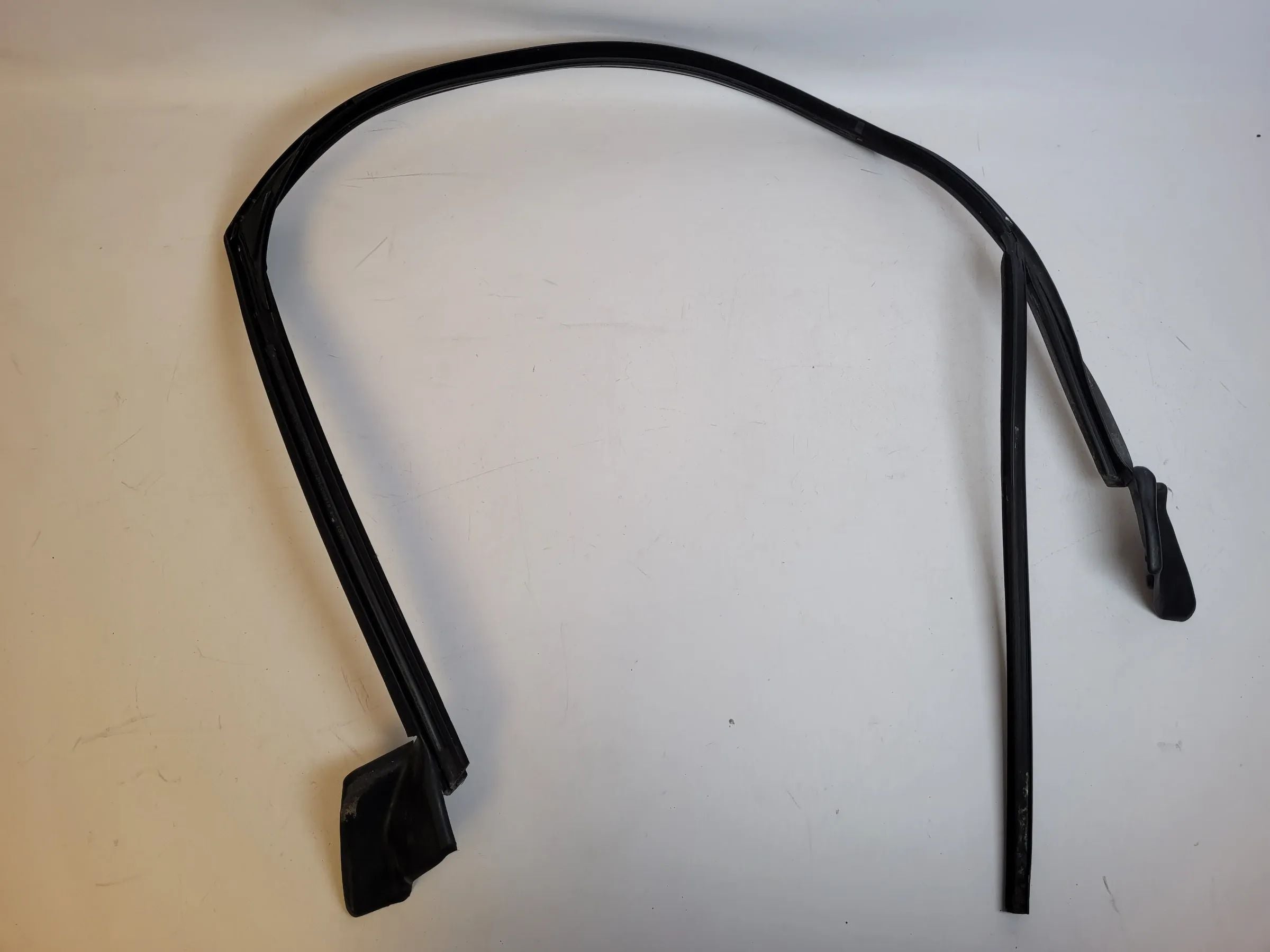 Original Audi A4 (8E/B6/B7) Tür Fenster Dichtung Rechts Hinten 8E5839440