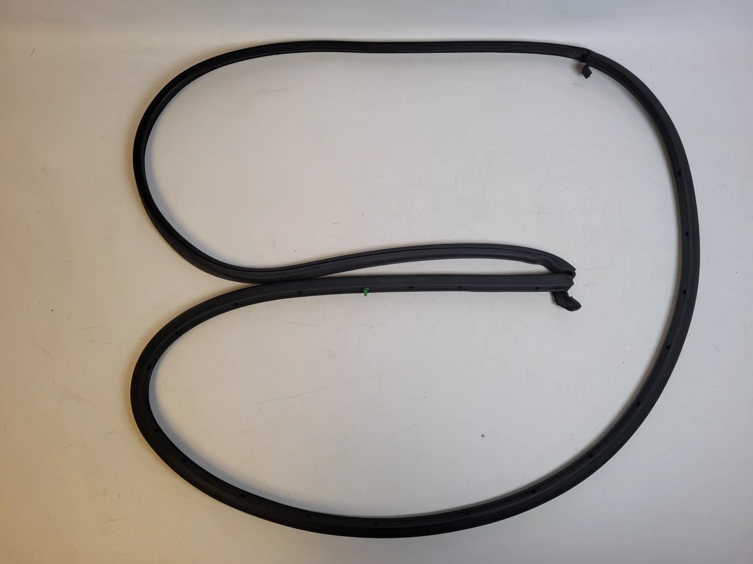 Original Audi A4 (8E/B6/B7) Türdichtung Dichtung Gummi Rechts Hinten 8E0839912J
