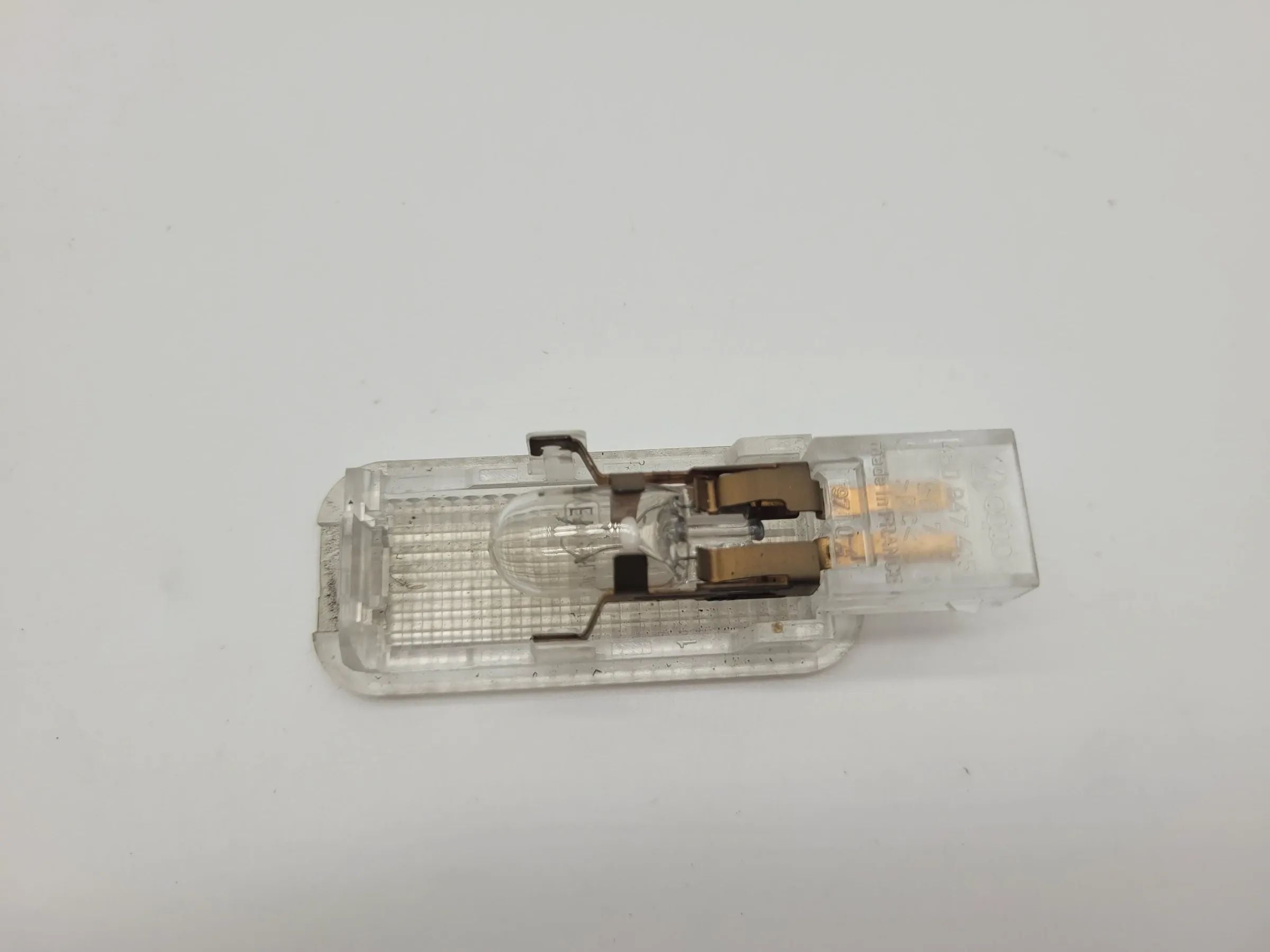 Original Audi A6 (4B2/4B4) Türleuchte Warnleuchte Weiss 4B0947415