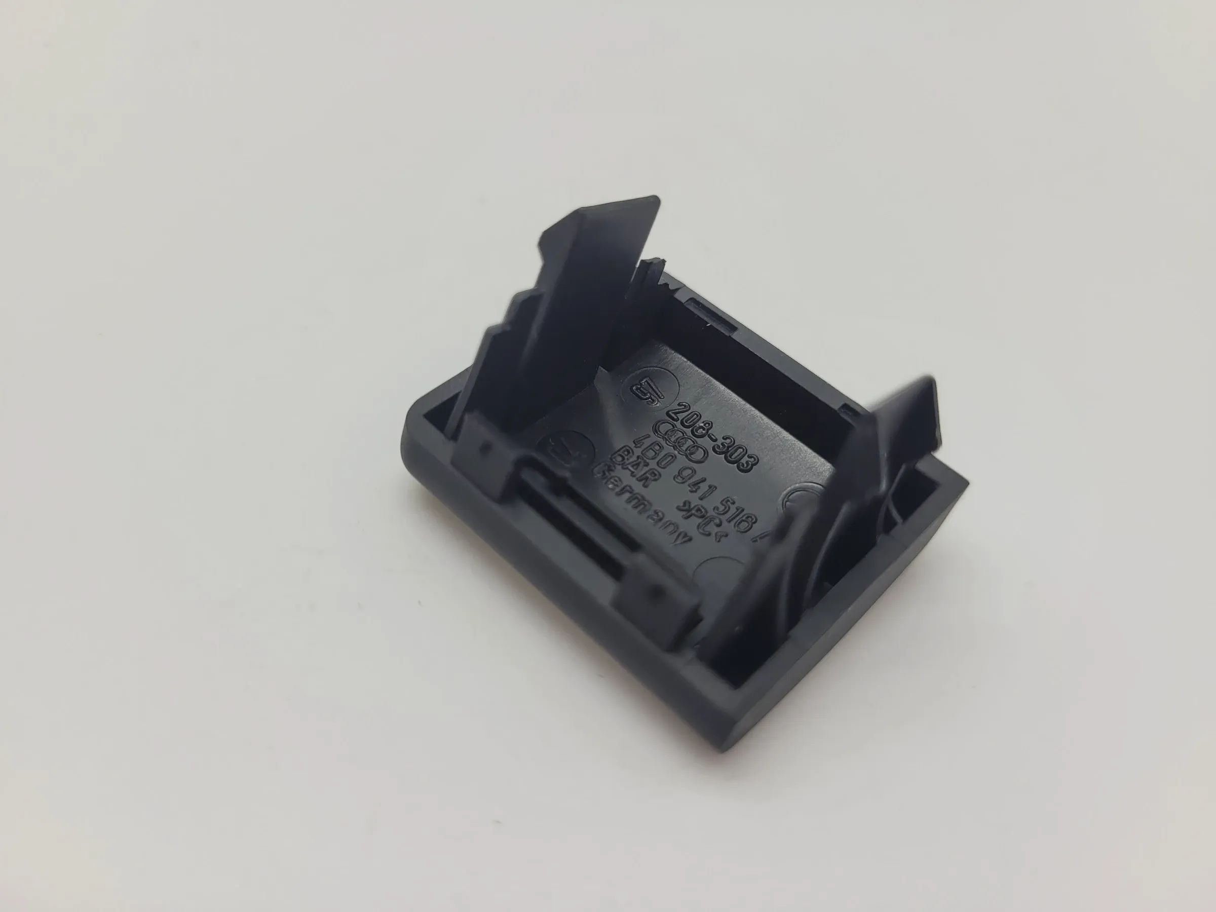 Original Audi A6 (4B2/4B4) Blende Schalterblende Taste 4B0941516A