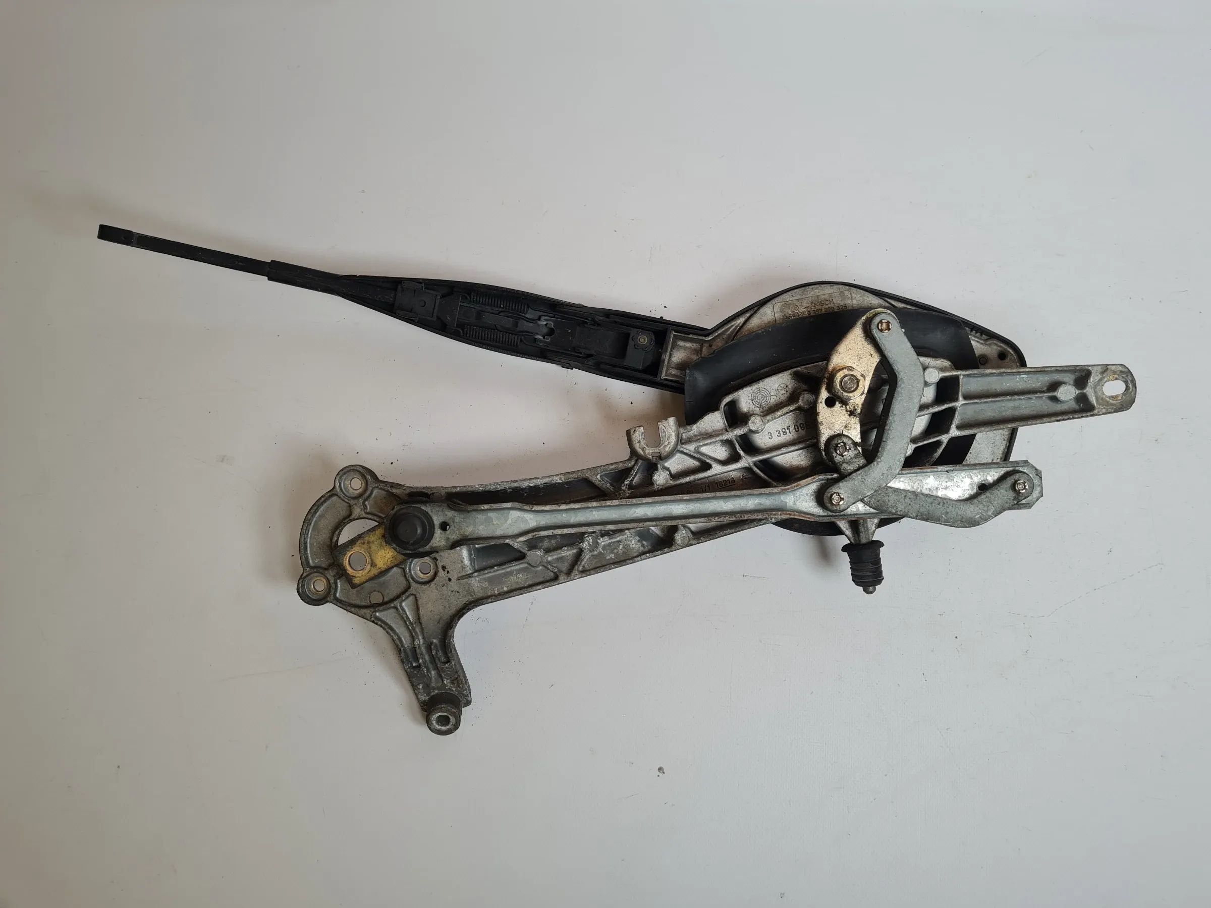 Original Mercedes-Benz E-Klasse/CLK 208/210 Wischergestänge Vorne 3391098329