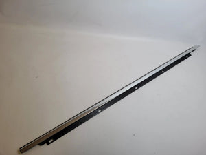Original Audi A4 (8E/B6/B7) S-Line Dichtung Fensterleiste Rechts 8E0853284B