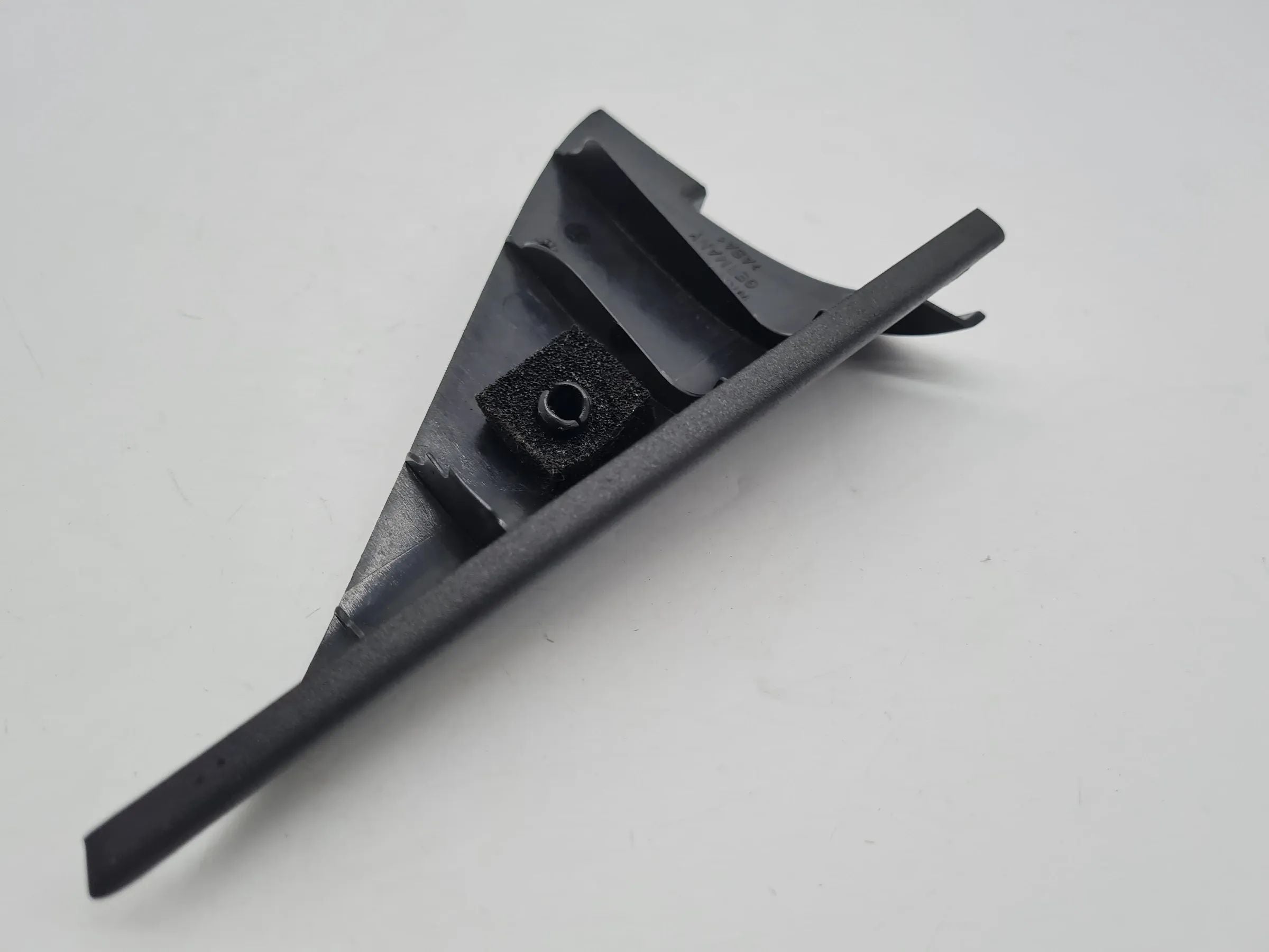 Original Audi A4 (8E/B6/B7) Blende Verkleidung Dreieck Links Hinten 8E0857569