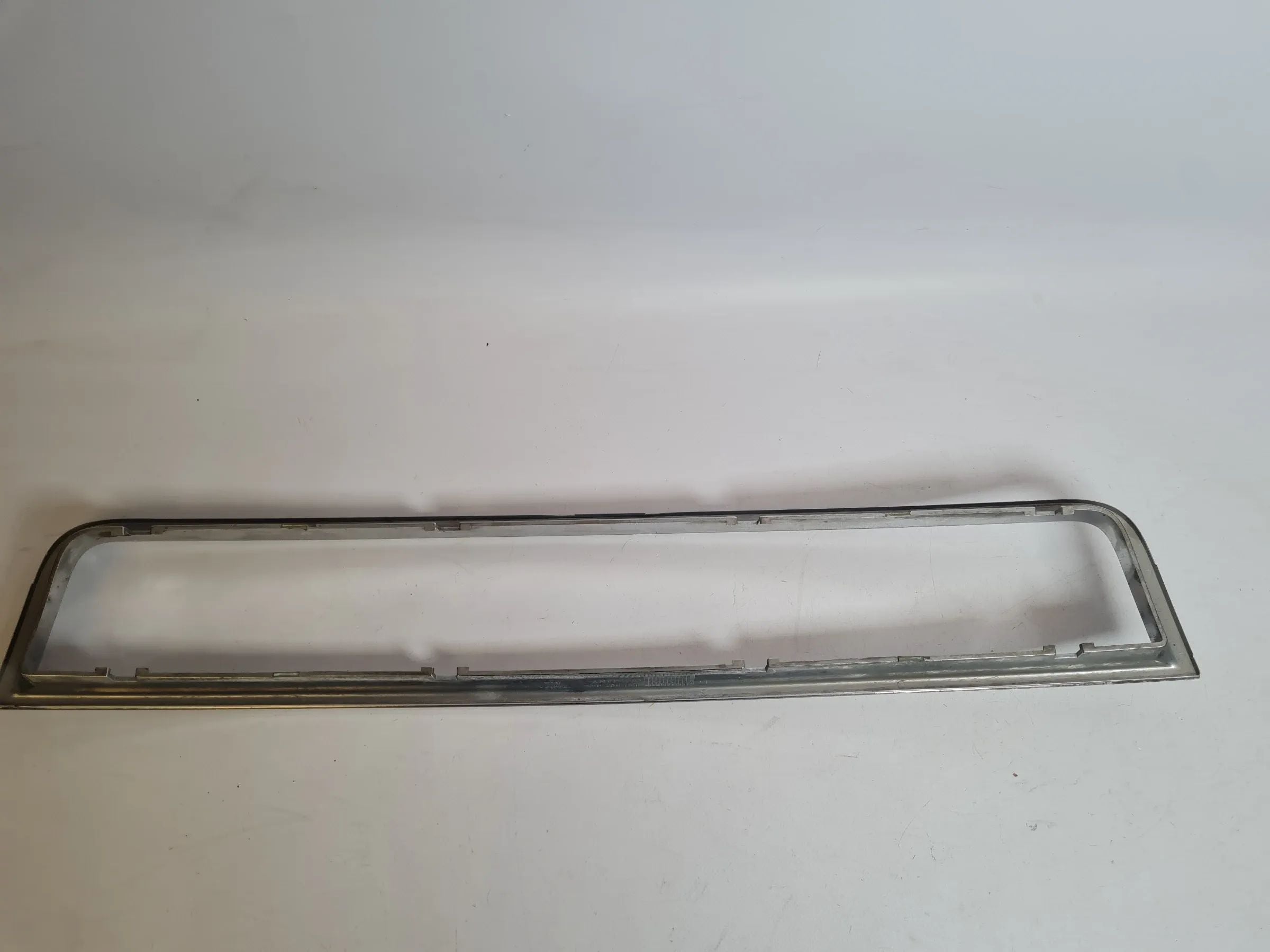 Original Audi A4 (8E/8H/B6) Chrom Blende Gitterblende Grill Vorne 8E0807647