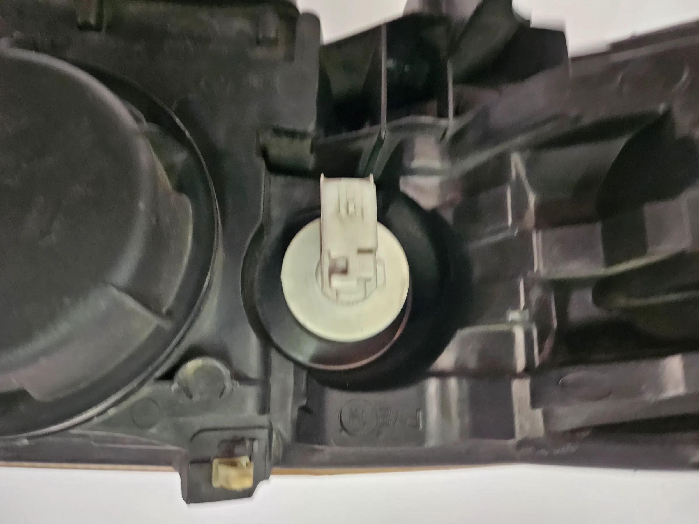 Phare avant gauche d'origine Renault Laguna Grandtour 1.8 G 8200002845