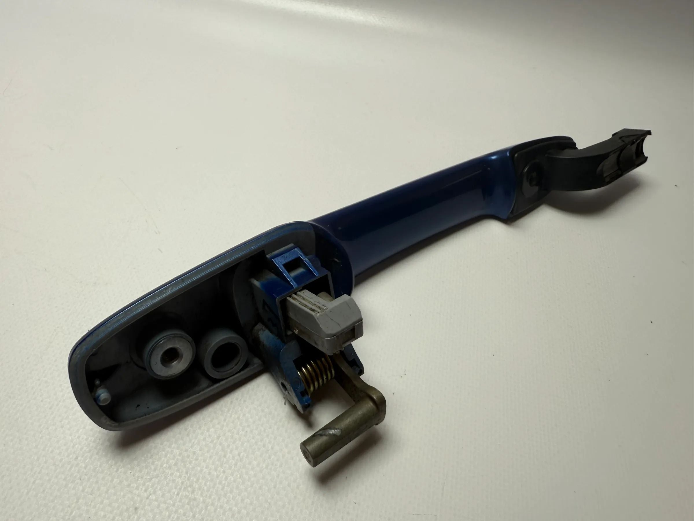 Orijinal Mazda 6 Sağ Arka Kapı Kolu Mavi GJ6L