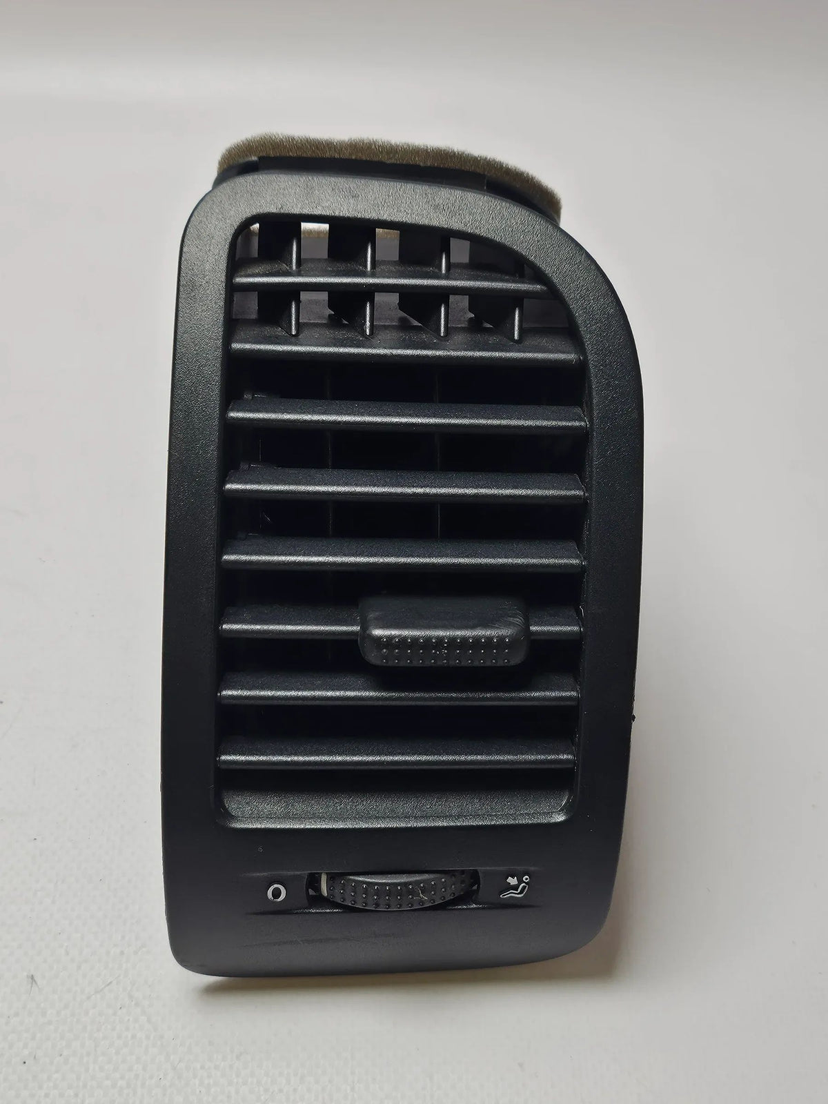 VW LUPO (6X1, 6E1) 1.4 純正エアコンアウトレット 前右 6X1819704A