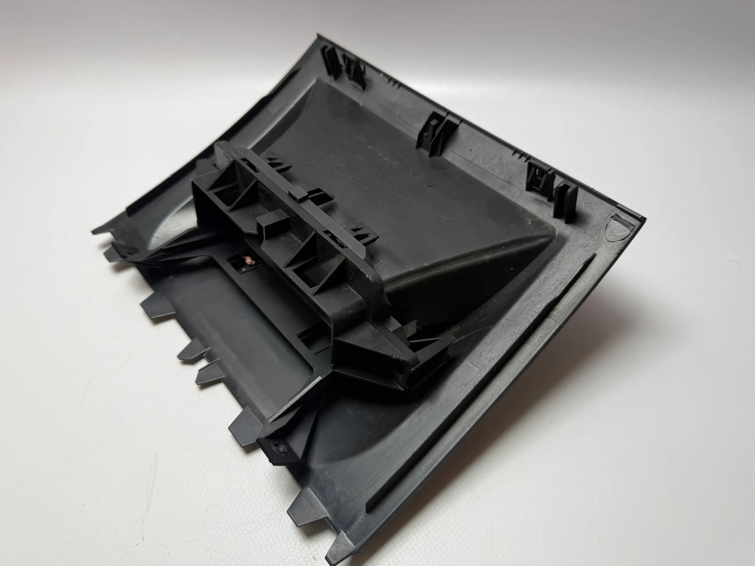 Original Renault Megane II Cabrio Display Blende (Vorderteil) 82000078979