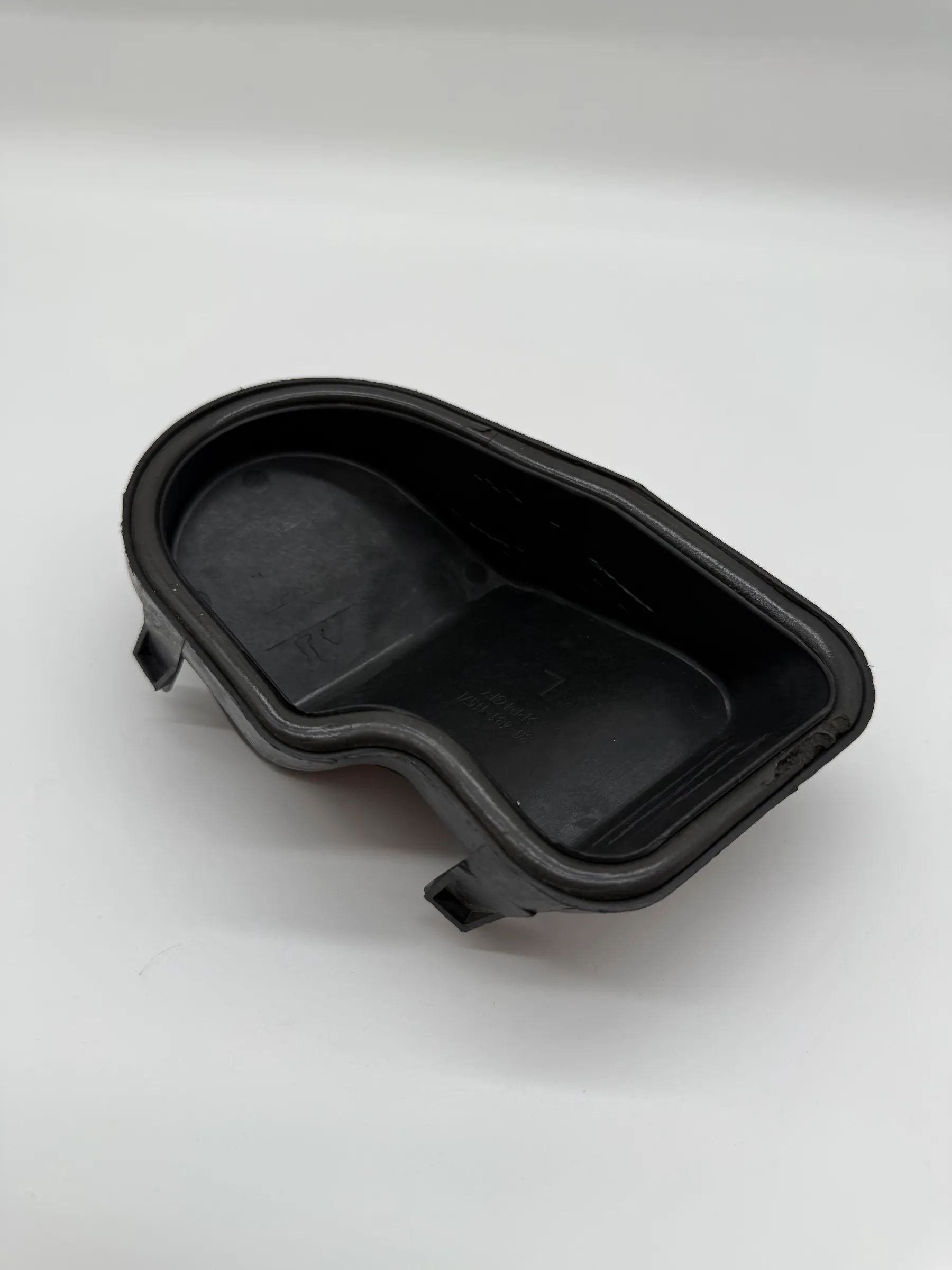 Ford Focus 2002 Left Headlight Cover 304311157L OLT6657 