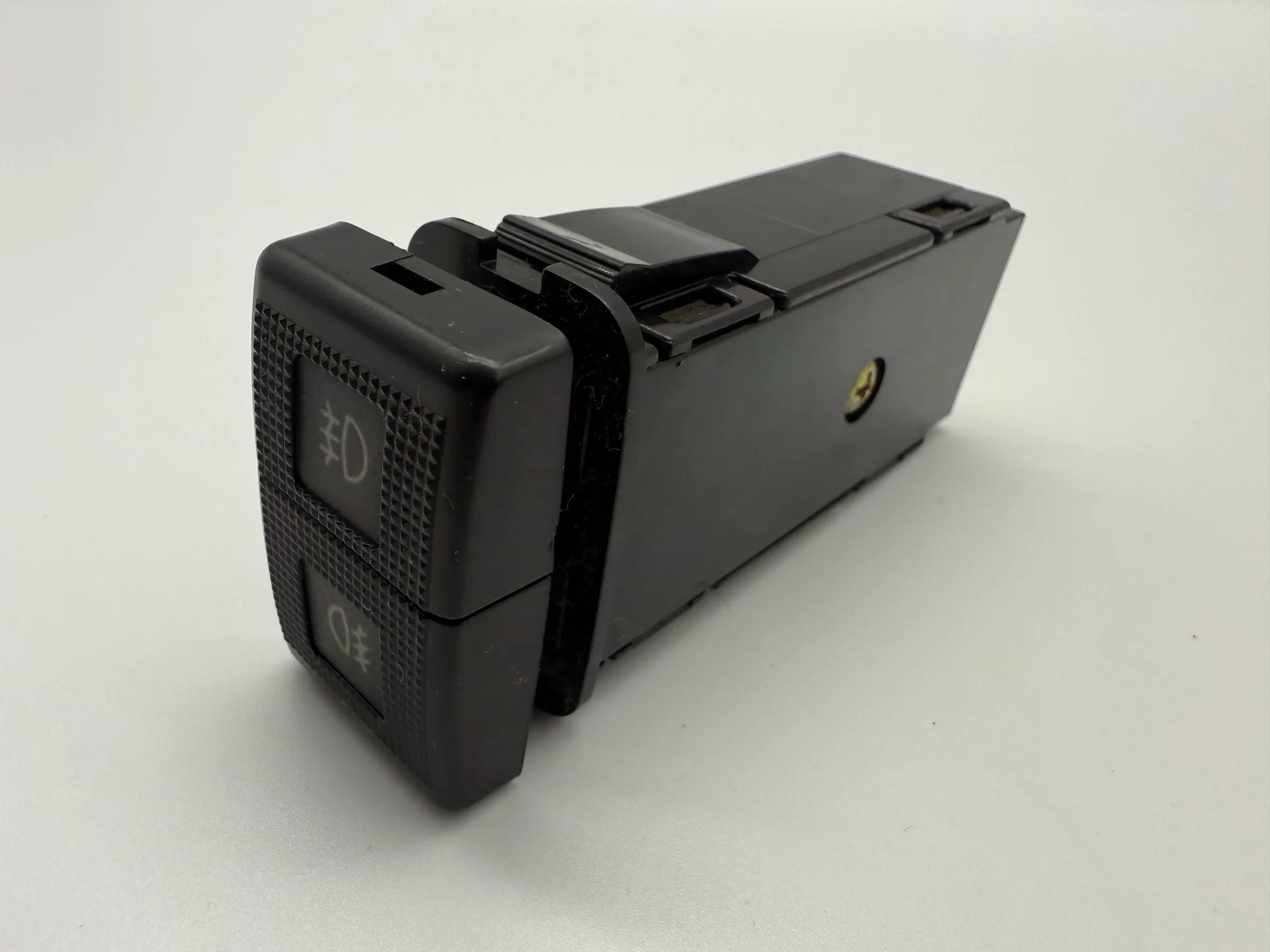 純正マツダ プレマシー CP1.9 フォグランプスイッチ Stanley GE4V-66-480