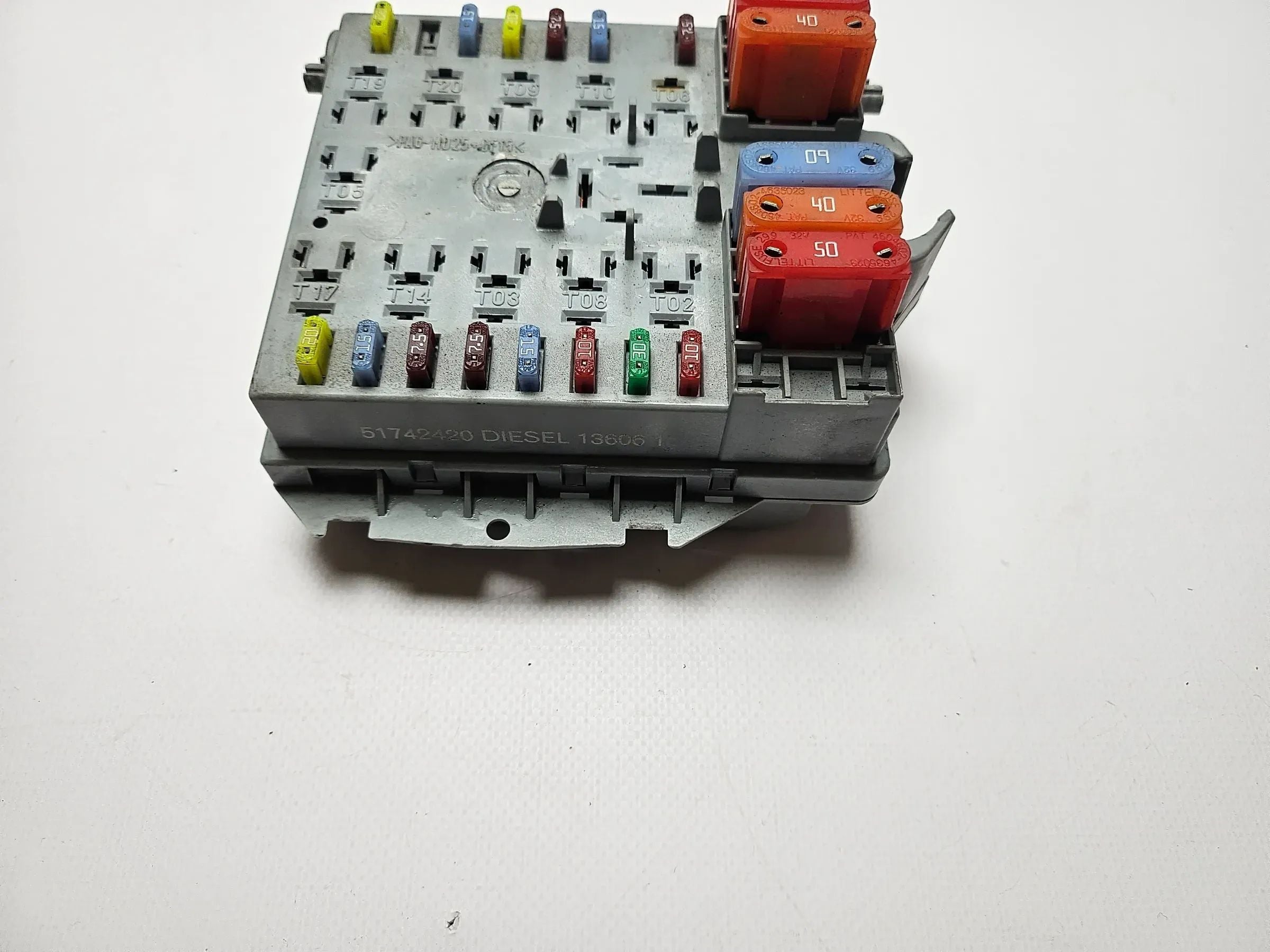 Boîtier à fusibles d'origine Alfa Romeo 147 1.9 JTD 937 51742420