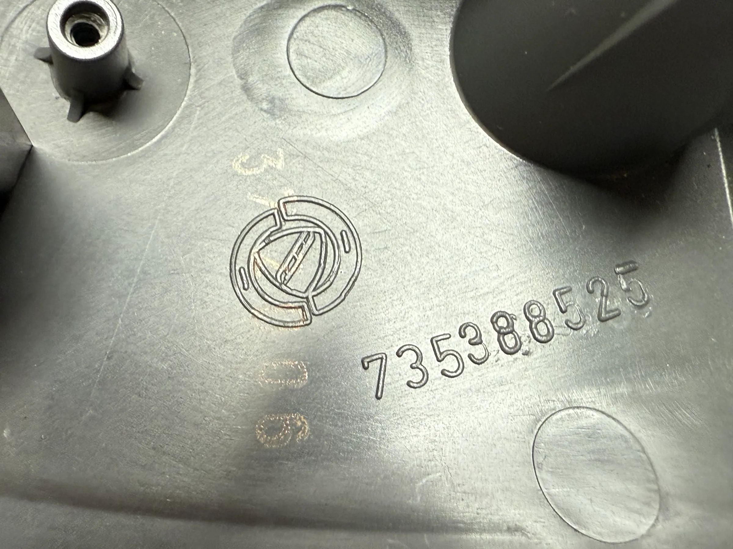 Original Fiat Panda 1.2 Automatik Penutup Dudukan Lampu Rem Tambahan 735388525