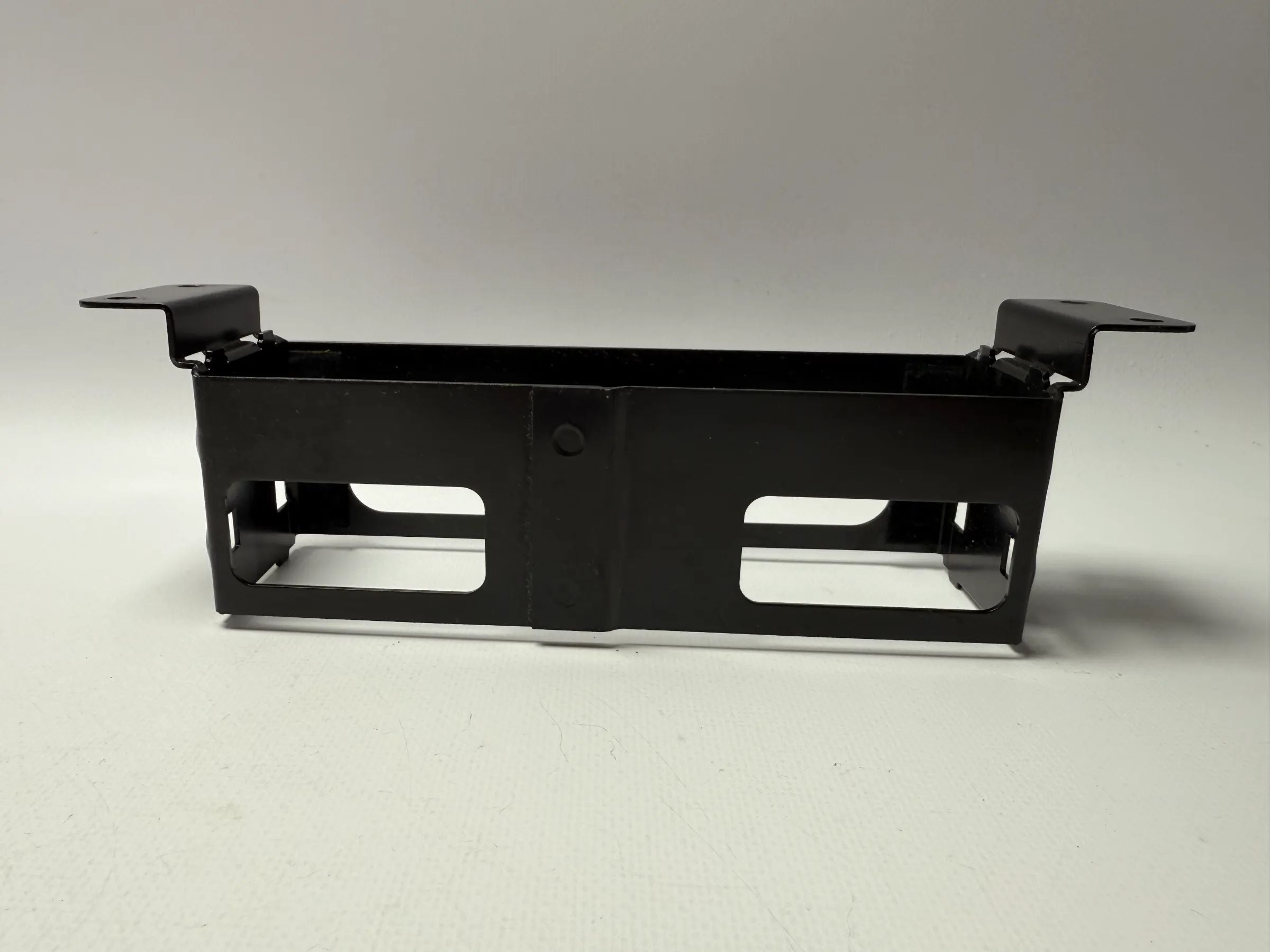 純正BMW E39 ナビゲーションコンピュータ取付ブラケット 65.90-8 370 933 / 65908370933