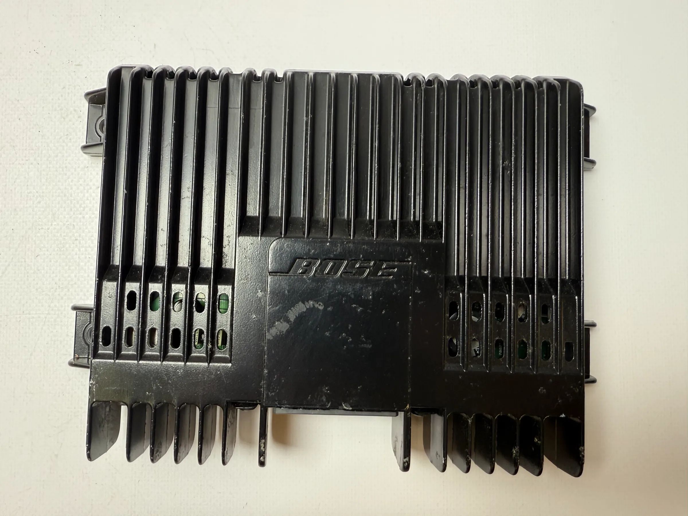 Original Audi 8L A3 1.9TDI Boîtier de commande système audio Bose 8L0035223