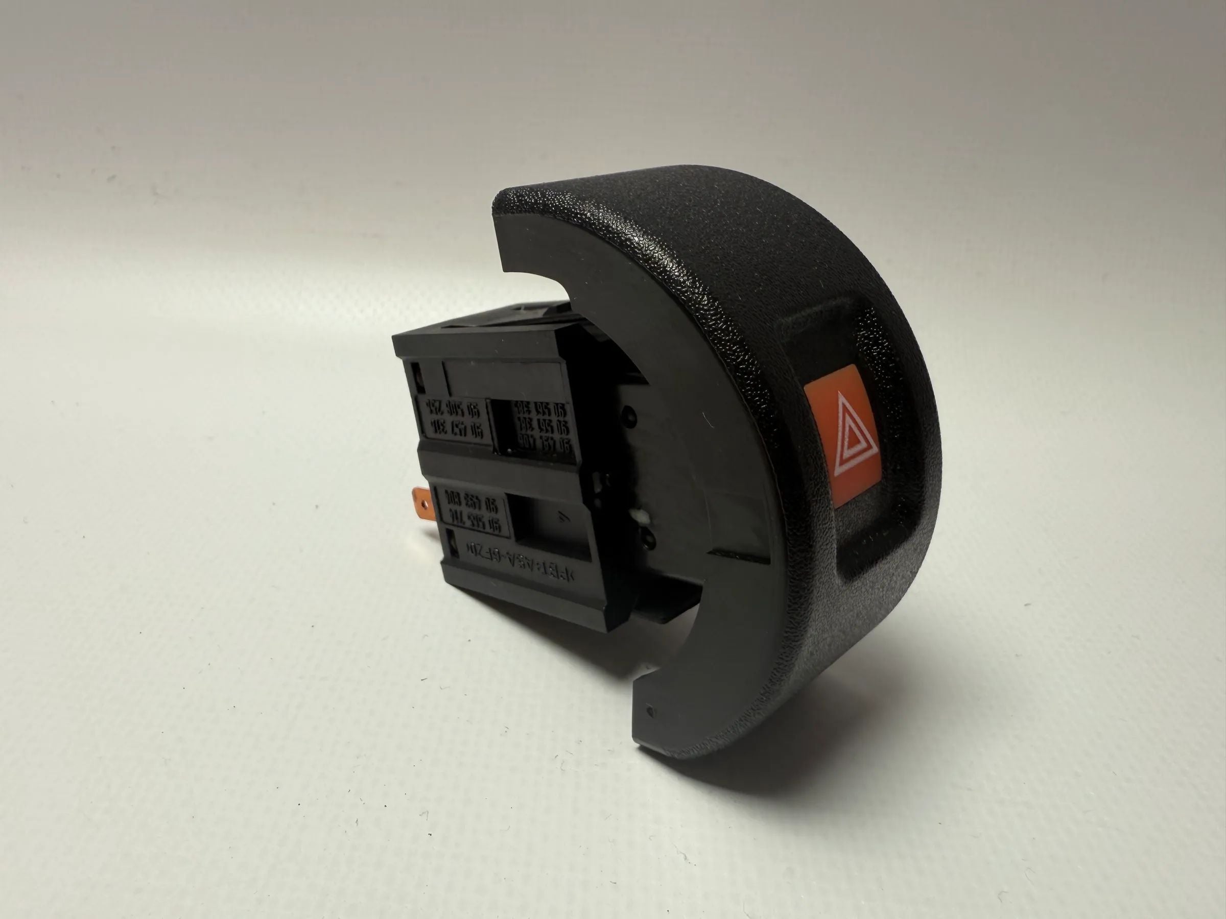 Interruptor de Aviso Original Opel Astra G na Grelha de Ventilação 90561384 - Auto-veritas