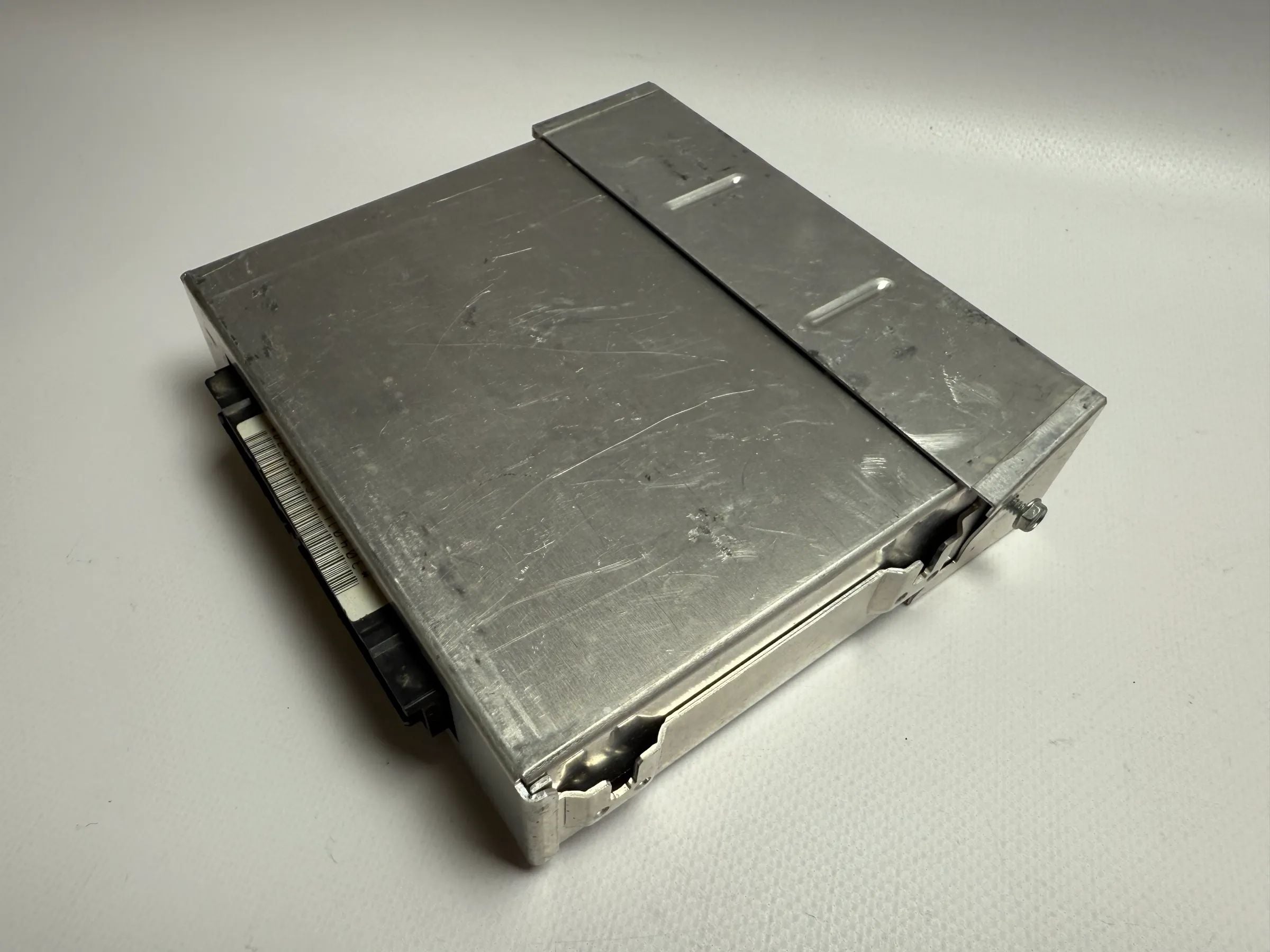 Origineel Opel Vectra (89-95) 1.6i Motorbesturing, ECU 16133759