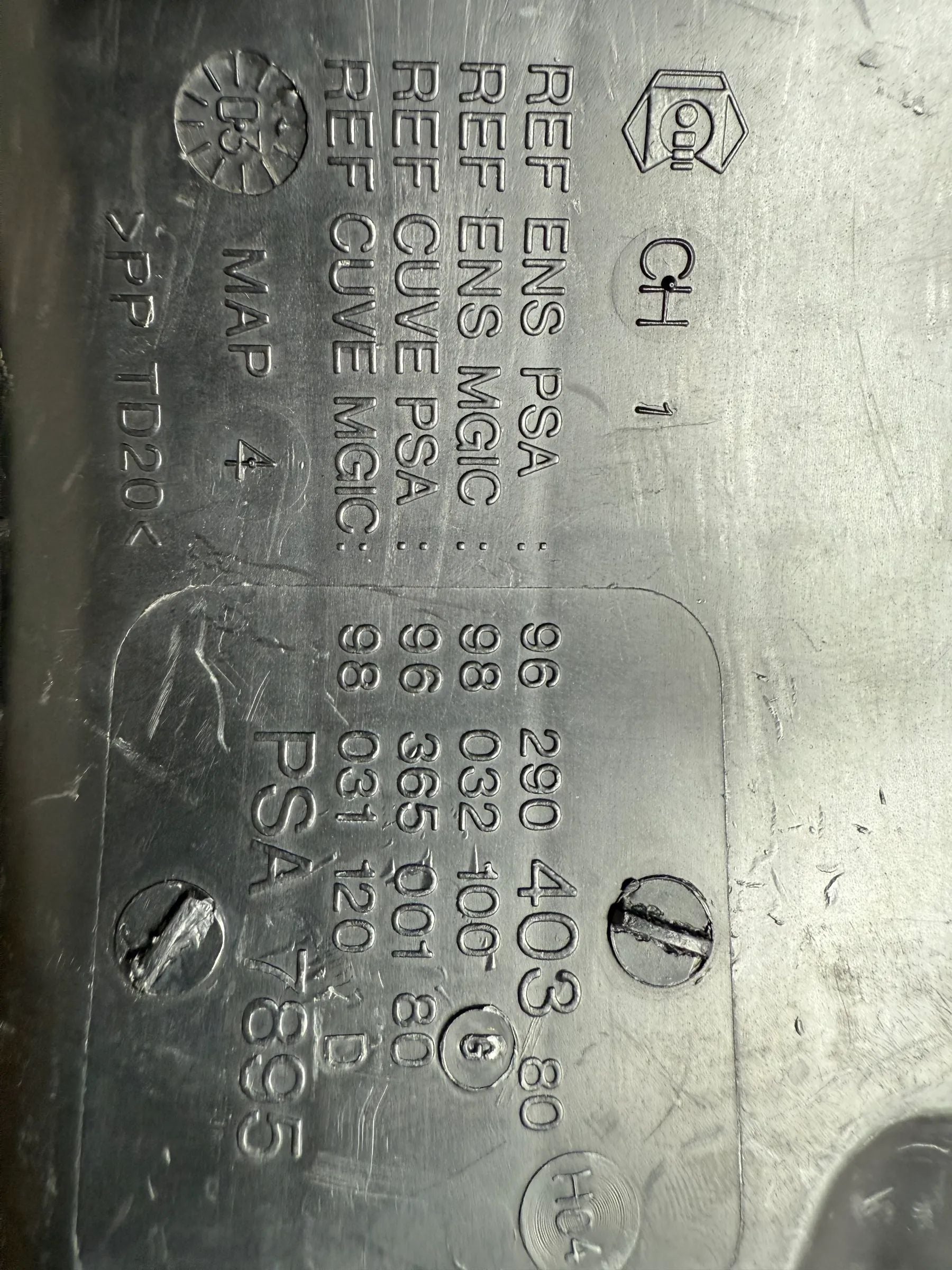 Originele Peugeot Citroen Fiat Luchtfilterhuis 9629040380 / PSA 7895