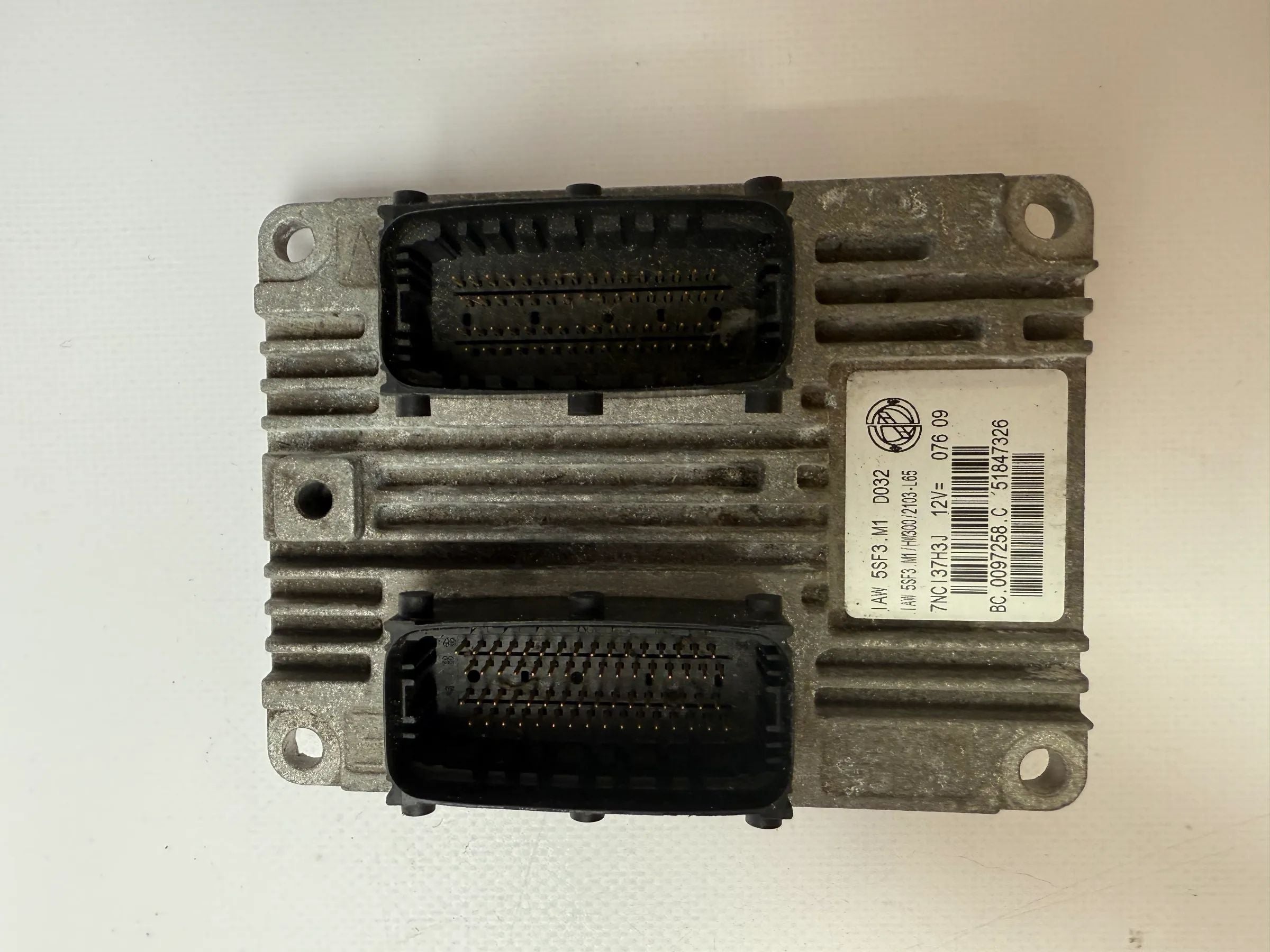 Original Fiat / Lancia Grande Punto (Type: 199) engine control unit IAW 5SF3.M1 D032 