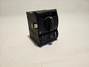 純正ライトスイッチ オペル Omega 2.0 16V X20XEV 90460591