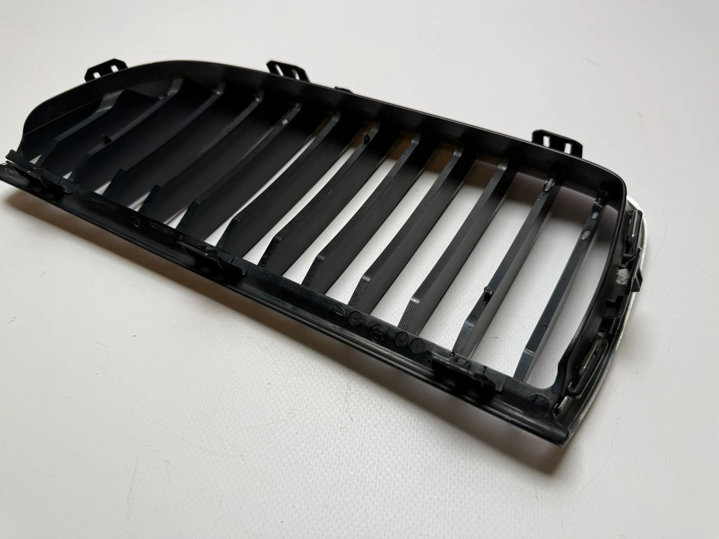 Оригинальная решетка радиатора BMW 3 серии Touring (E91) правая 7120008