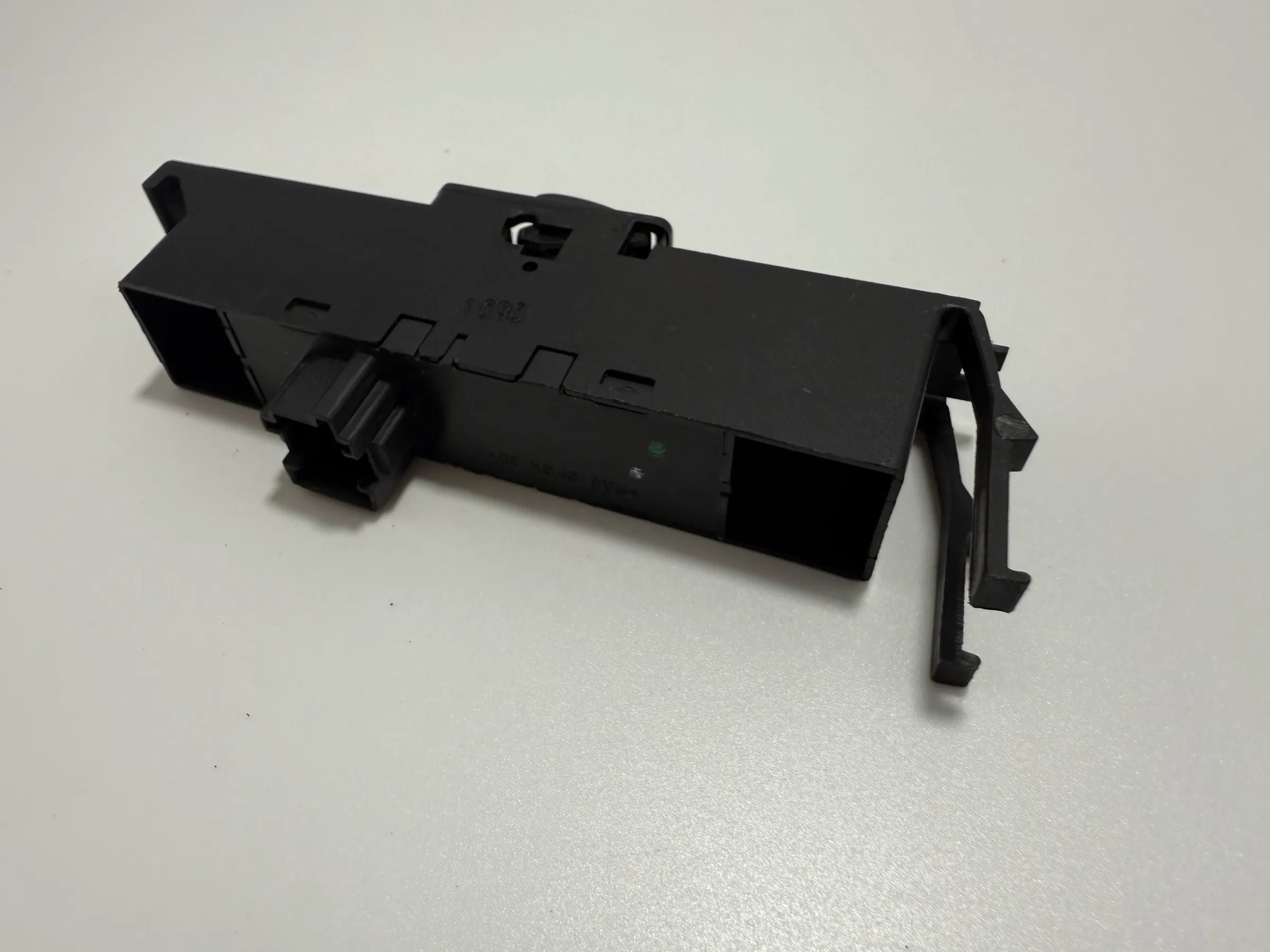 Оригинальный переключатель кнопки стеклоподъемника BMW 3 серии (E46) передний левый 61.31-8 381 511