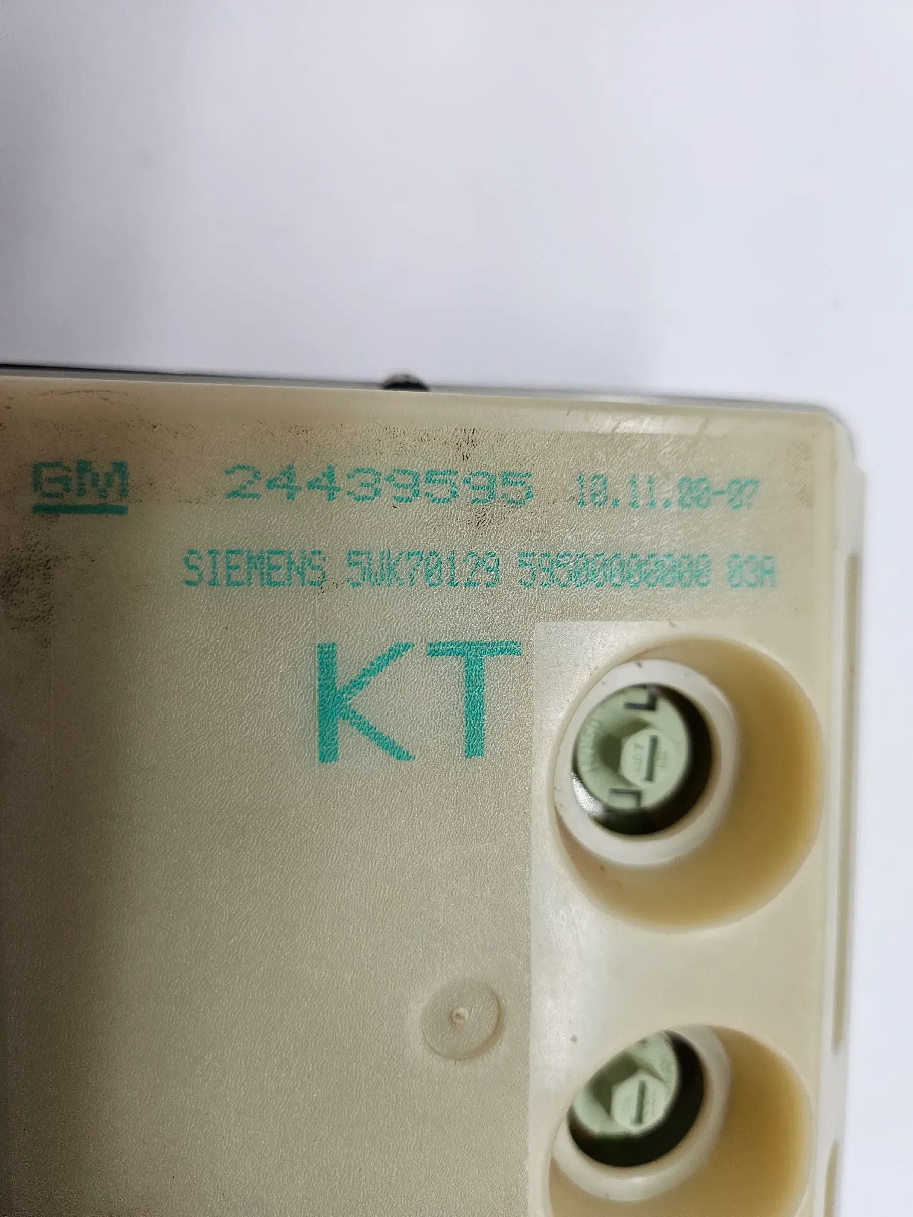 Originele Opel Omega B boordcomputer 24439595 Siemens 5WK70129