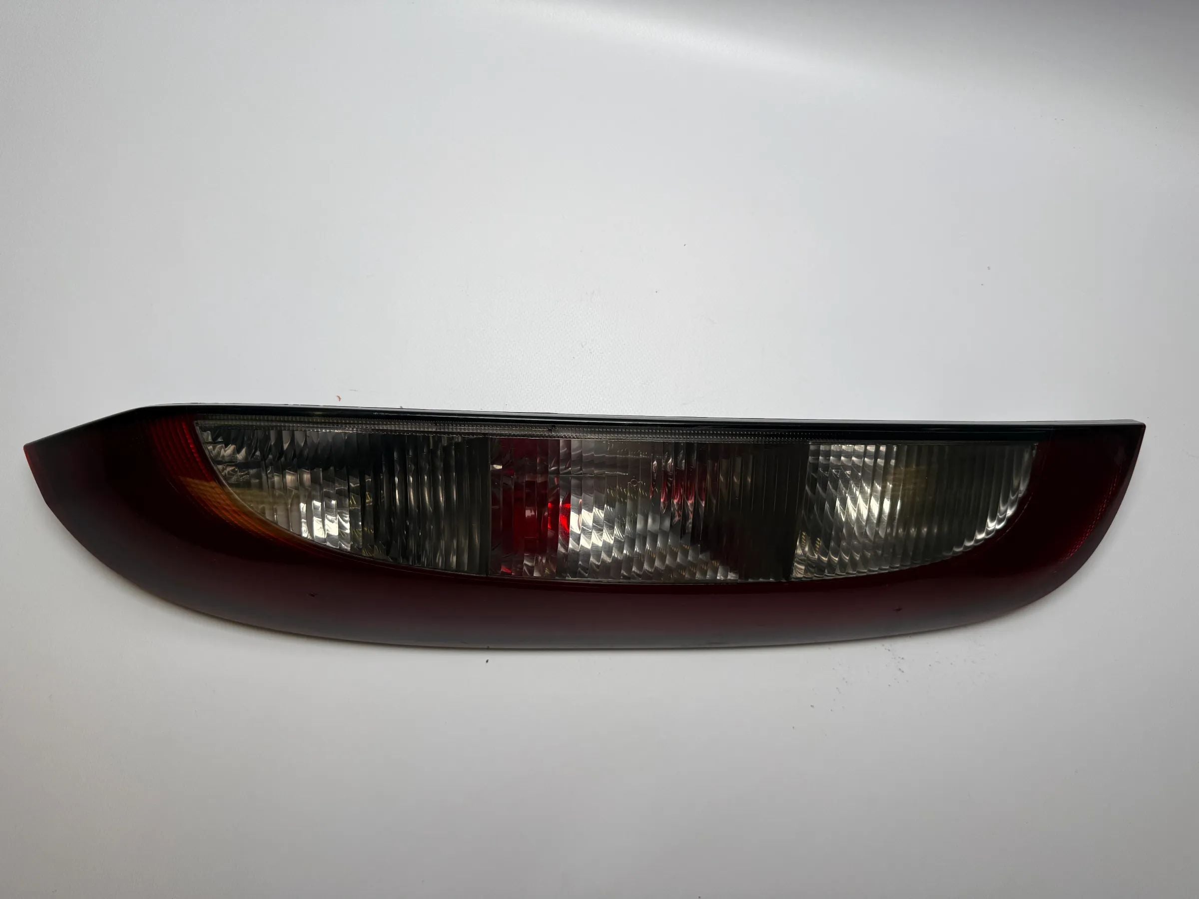 Original Opel Corsa C X01 Piloto Trasero Izquierdo Valeo 09114336 / 89302171